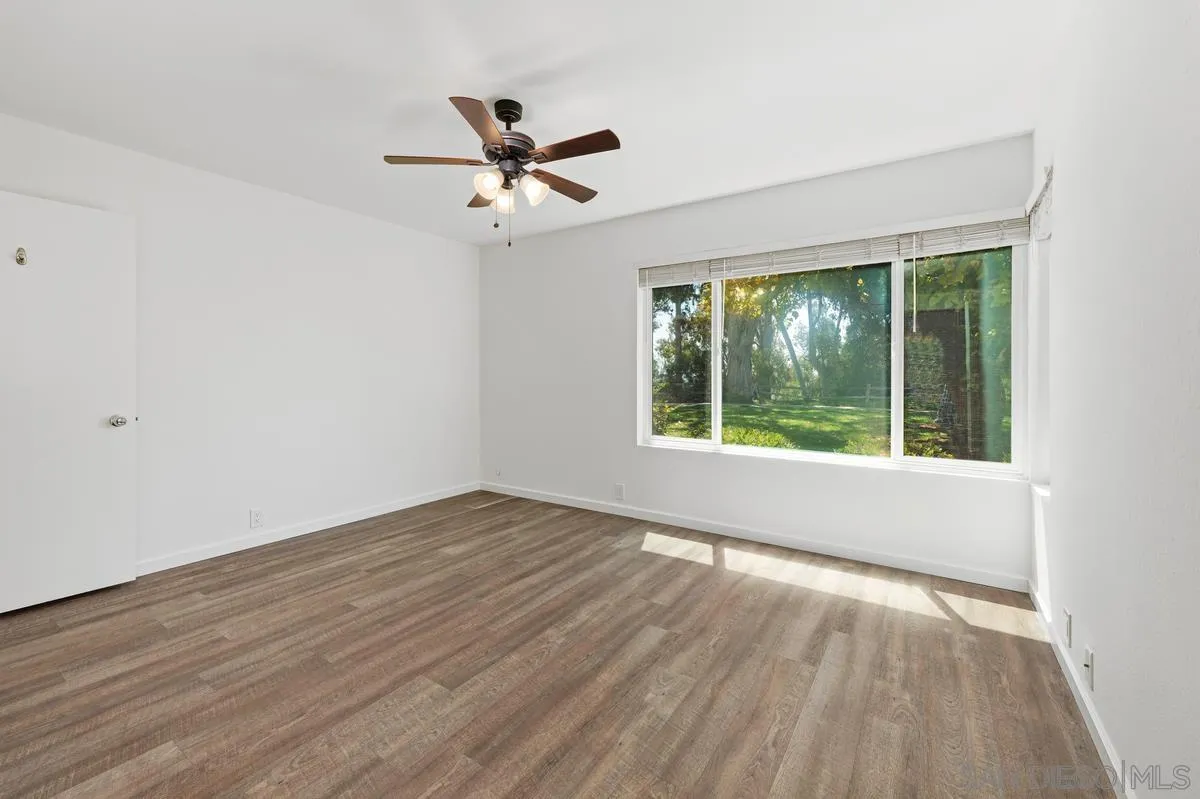 https://cdn.realtyfeed.com/cdn/127/250038015/ea06758ce387ed6b077a5f0860da0d31.webp