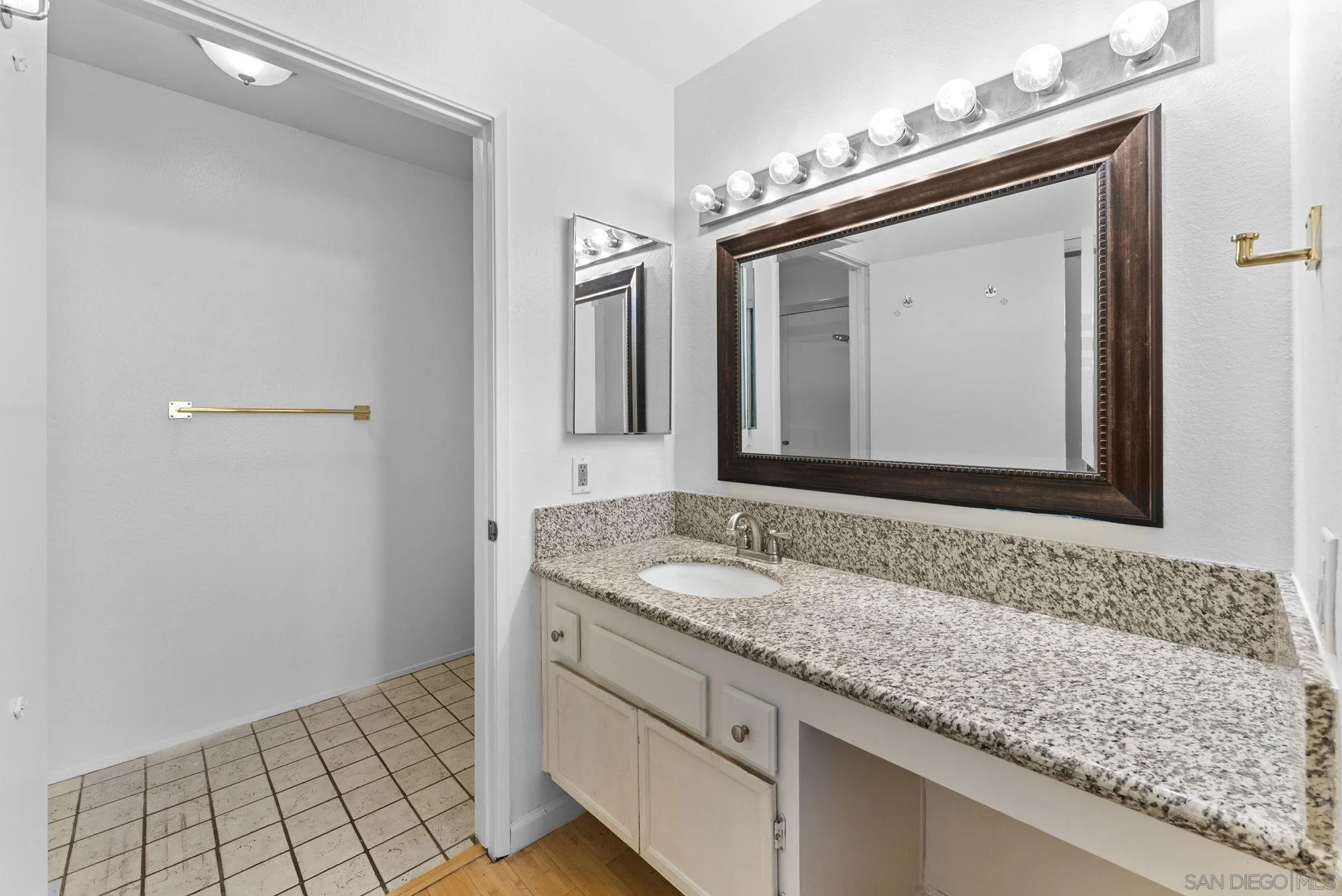 Photo #16: 250038016 Listing: Photo #16