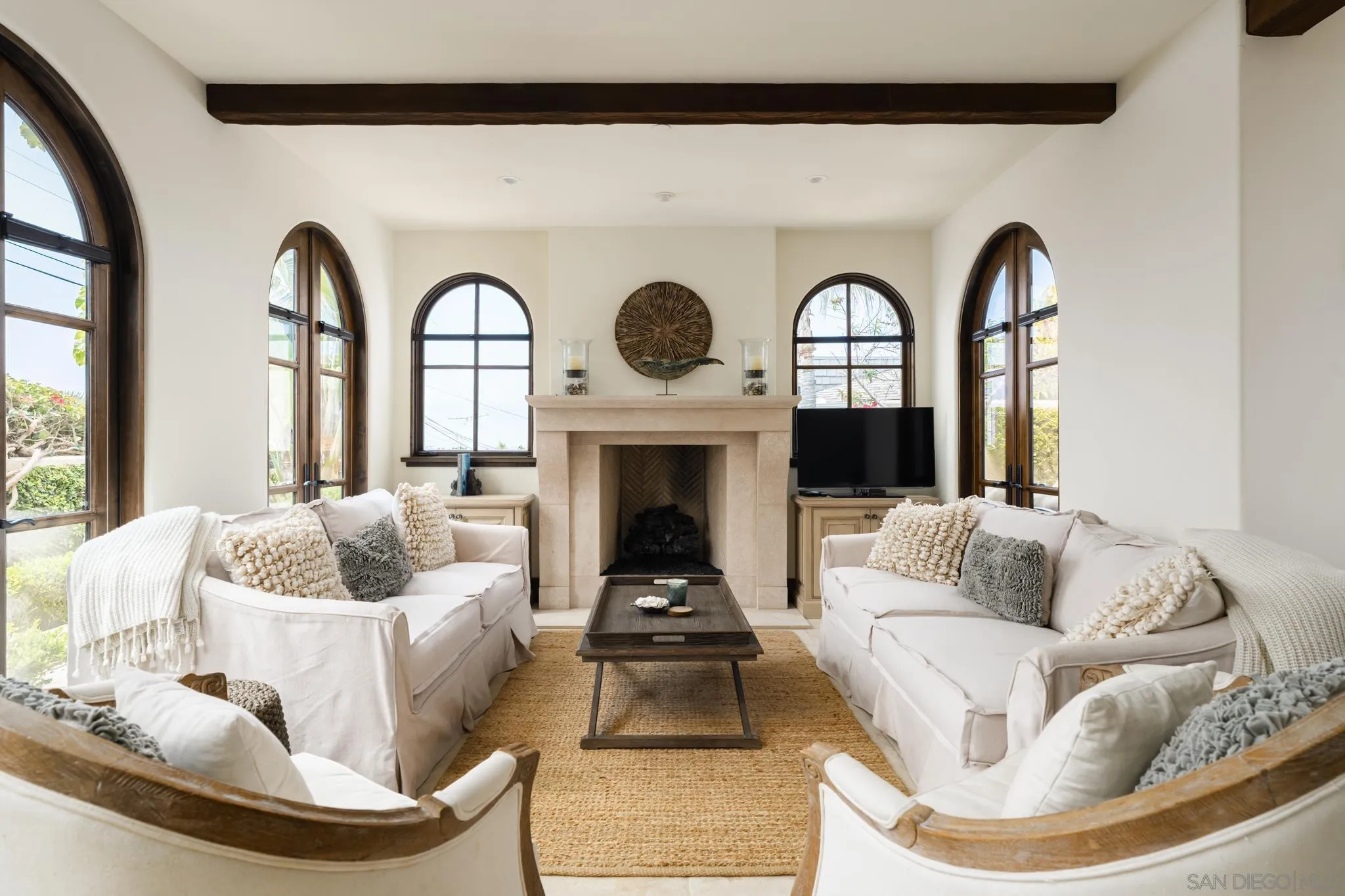https://cdn.realtyfeed.com/cdn/127/250038019/442b1015b51615263c32078e065886d8.webp