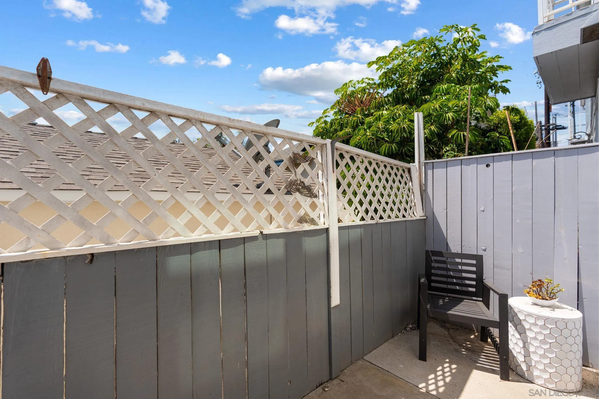 https://cdn.realtyfeed.com/cdn/127/250038023/f9899b96add2ac9e820002db38dbfe37.webp