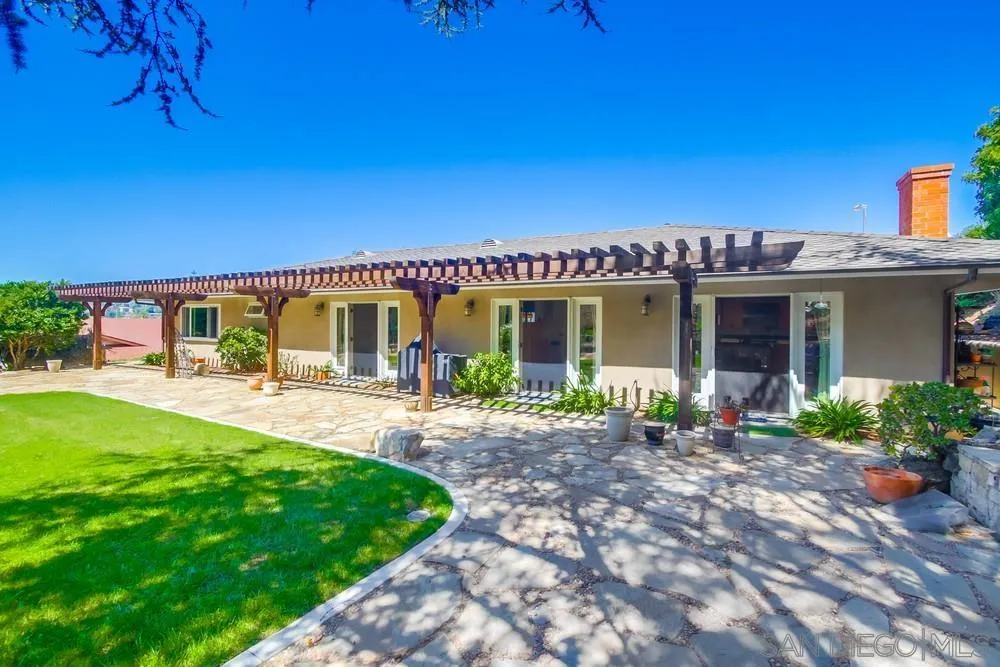 https://cdn.realtyfeed.com/cdn/127/250038024/4de66f6d902b38578d5e42692c933b91.webp