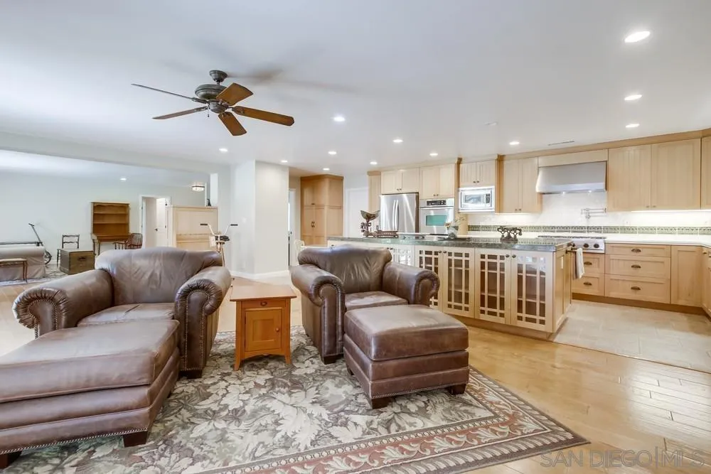 https://cdn.realtyfeed.com/cdn/127/250038024/686c47c2f12ef02c230560287c4e6401.webp