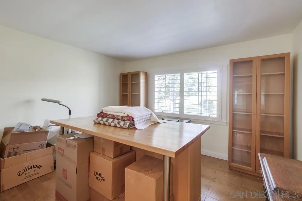 https://cdn.realtyfeed.com/cdn/127/250038024/8be31cacfe4c86d49672554810c1d73e.webp