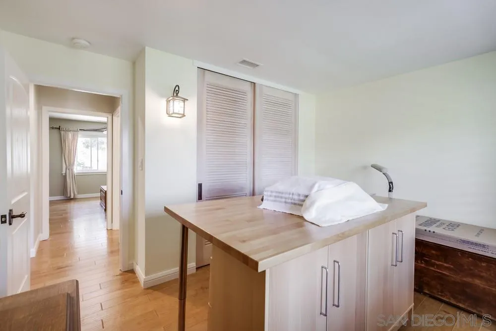 https://cdn.realtyfeed.com/cdn/127/250038024/b69059b08c868d91bdaaa3283b8b2a59.webp