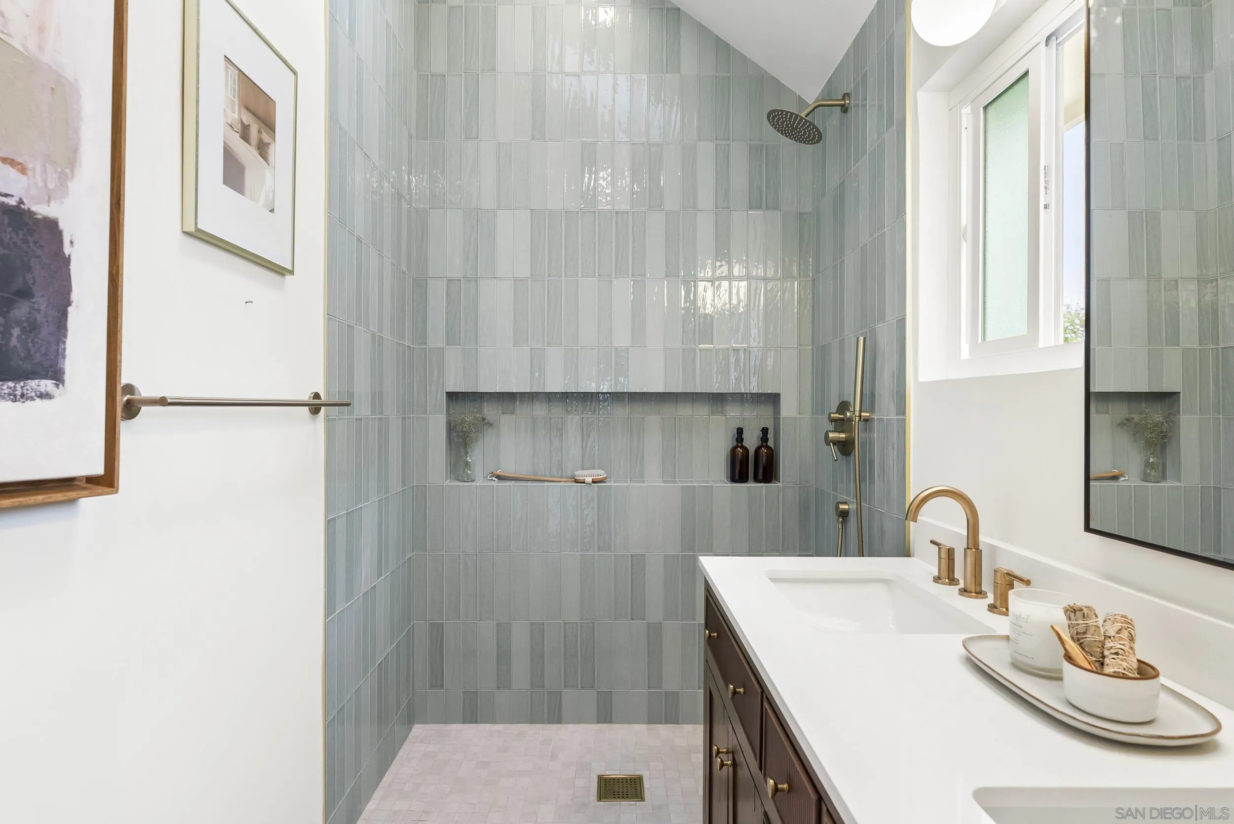 https://cdn.realtyfeed.com/cdn/127/250038028/0cd65f324cc658f39a973f108d0c7968.webp