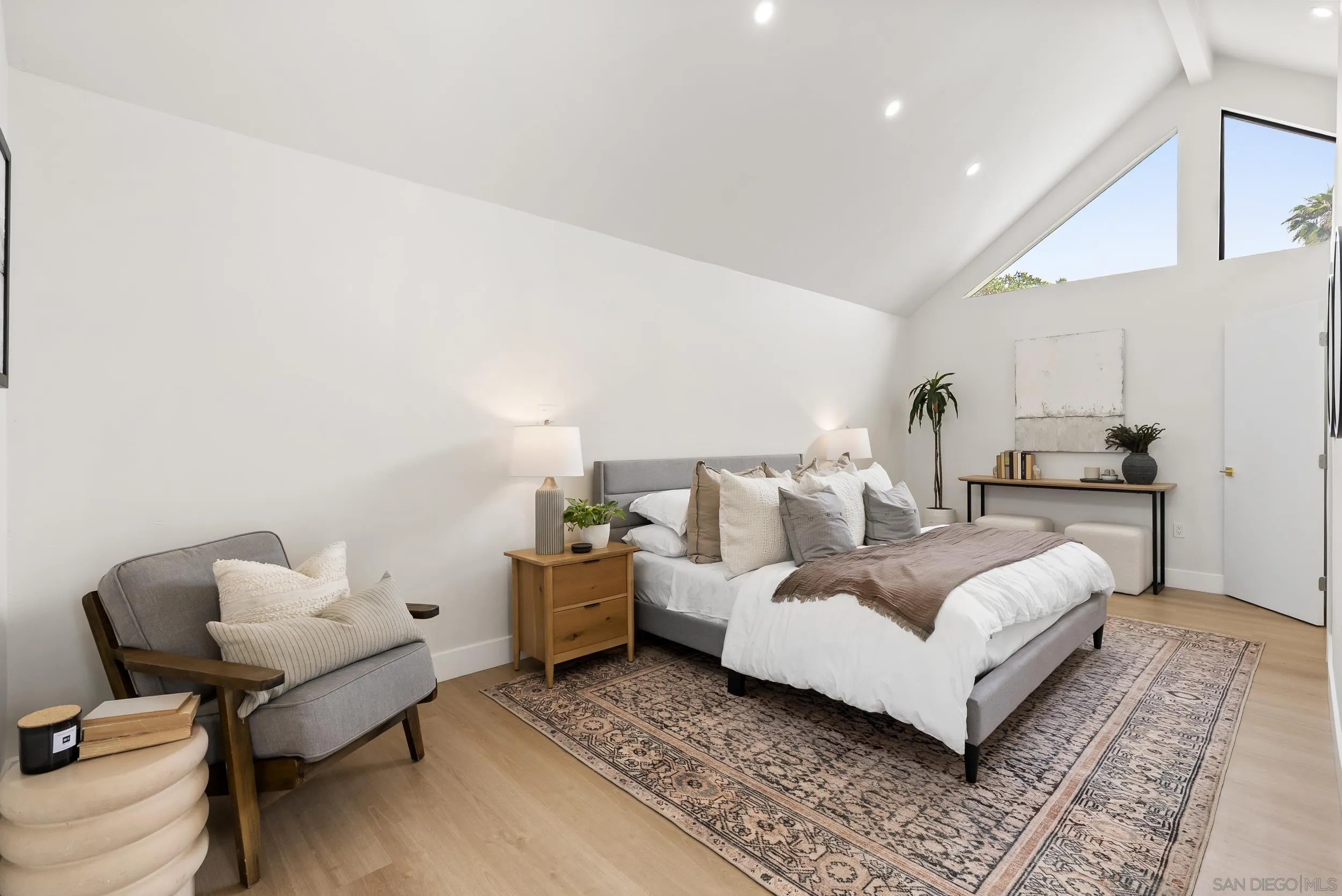 https://cdn.realtyfeed.com/cdn/127/250038028/1a56dd337d61dde96979b98aba8dd222.webp