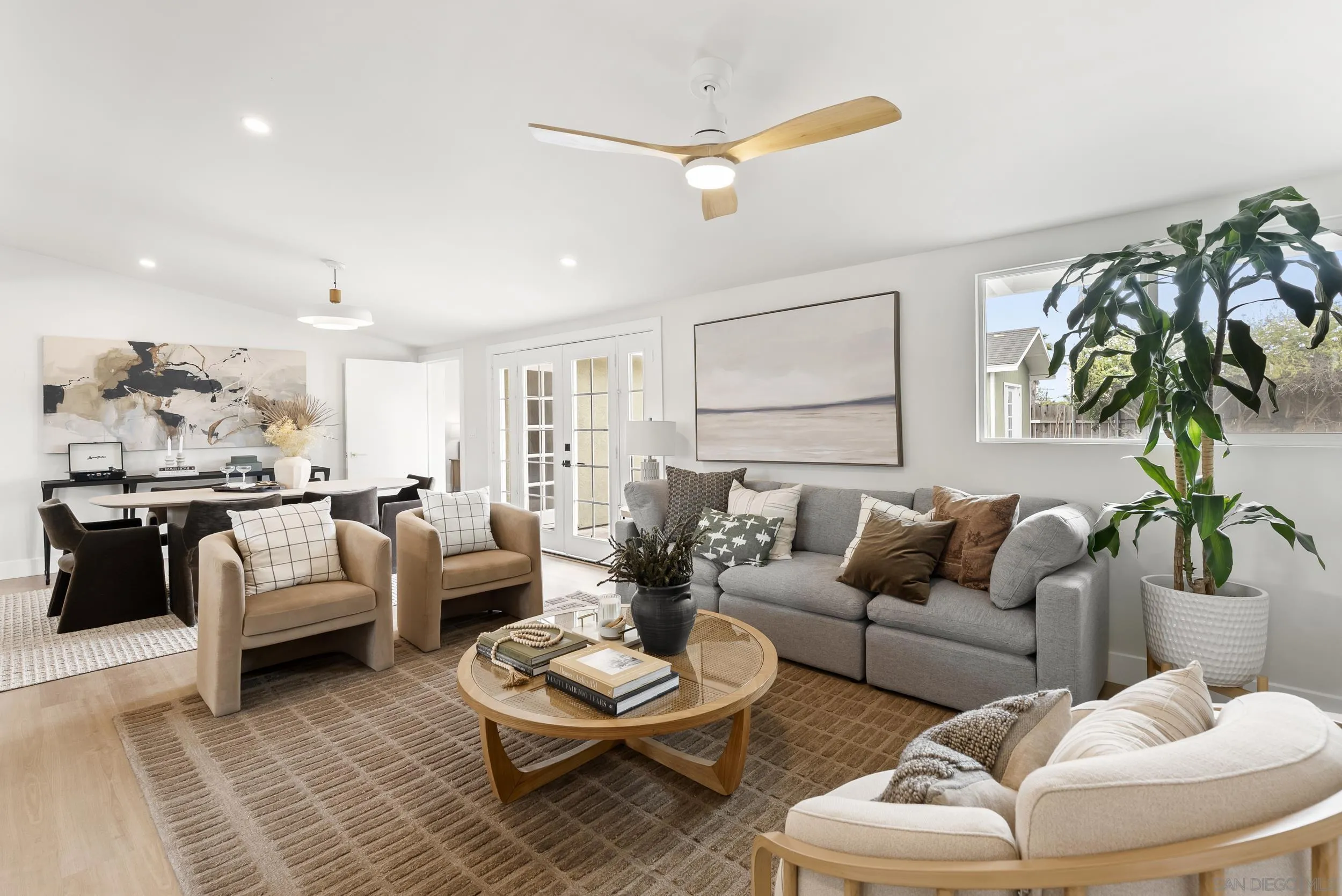 https://cdn.realtyfeed.com/cdn/127/250038028/39fb641a51bf20927cae811f5e4f5e5a.webp