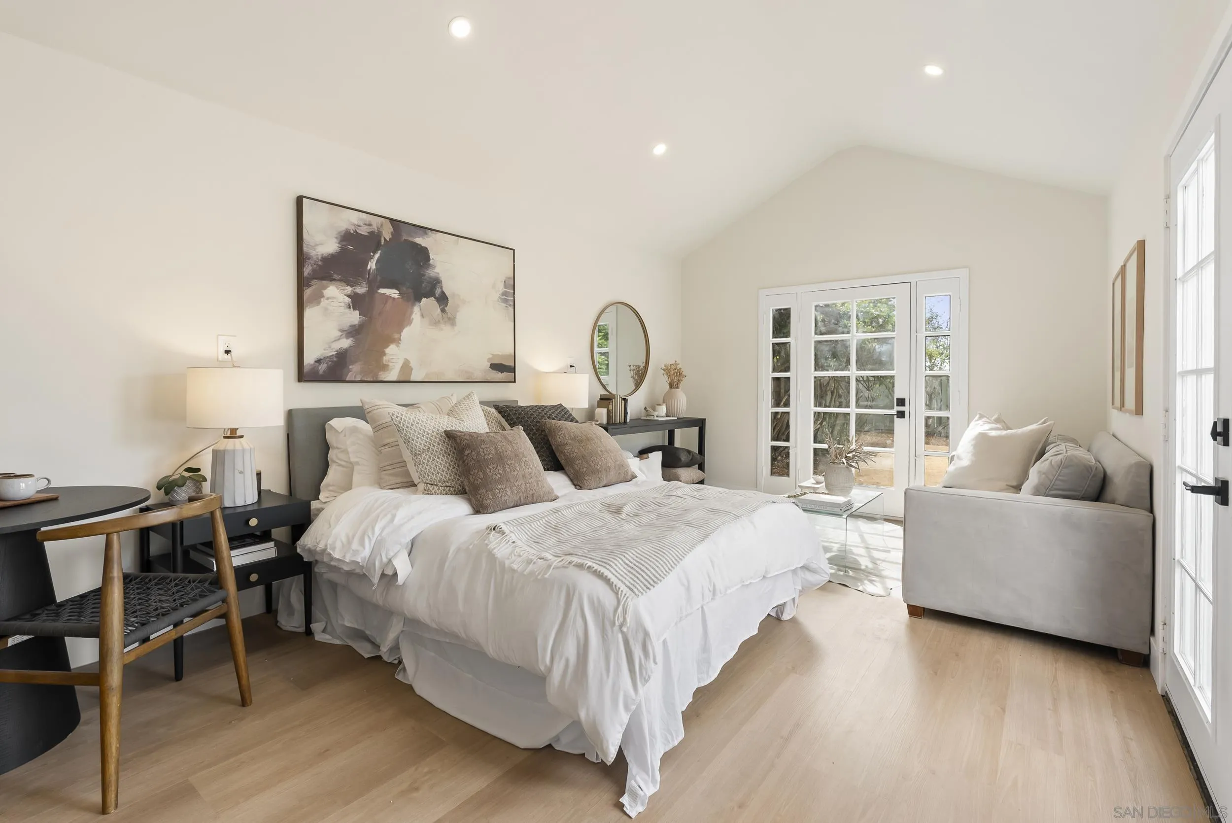 https://cdn.realtyfeed.com/cdn/127/250038028/c76ea7a50d6551915e576693fb457850.webp