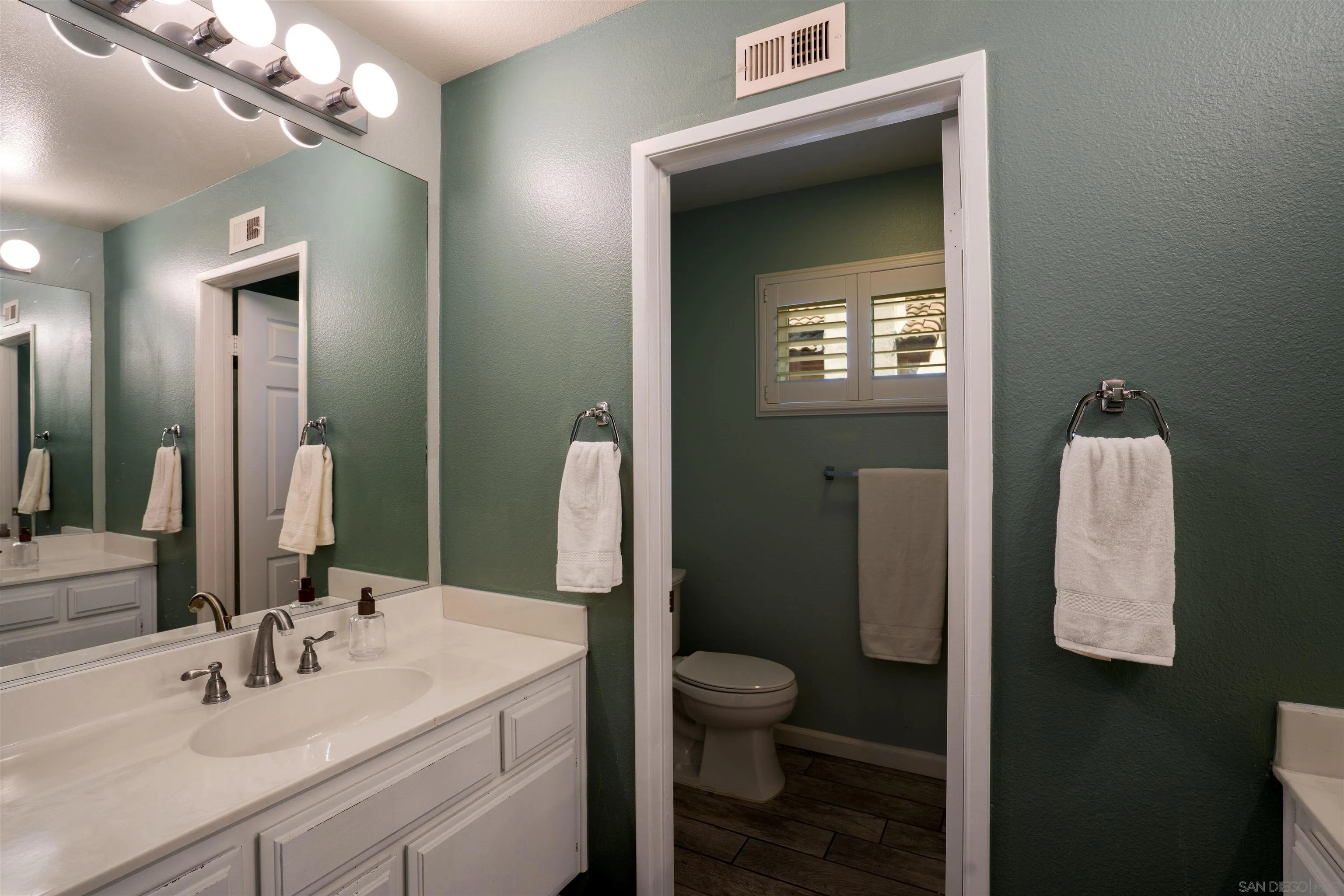 https://cdn.realtyfeed.com/cdn/127/250038029/03aaa596e153c5244f93c287f67a0483.webp
