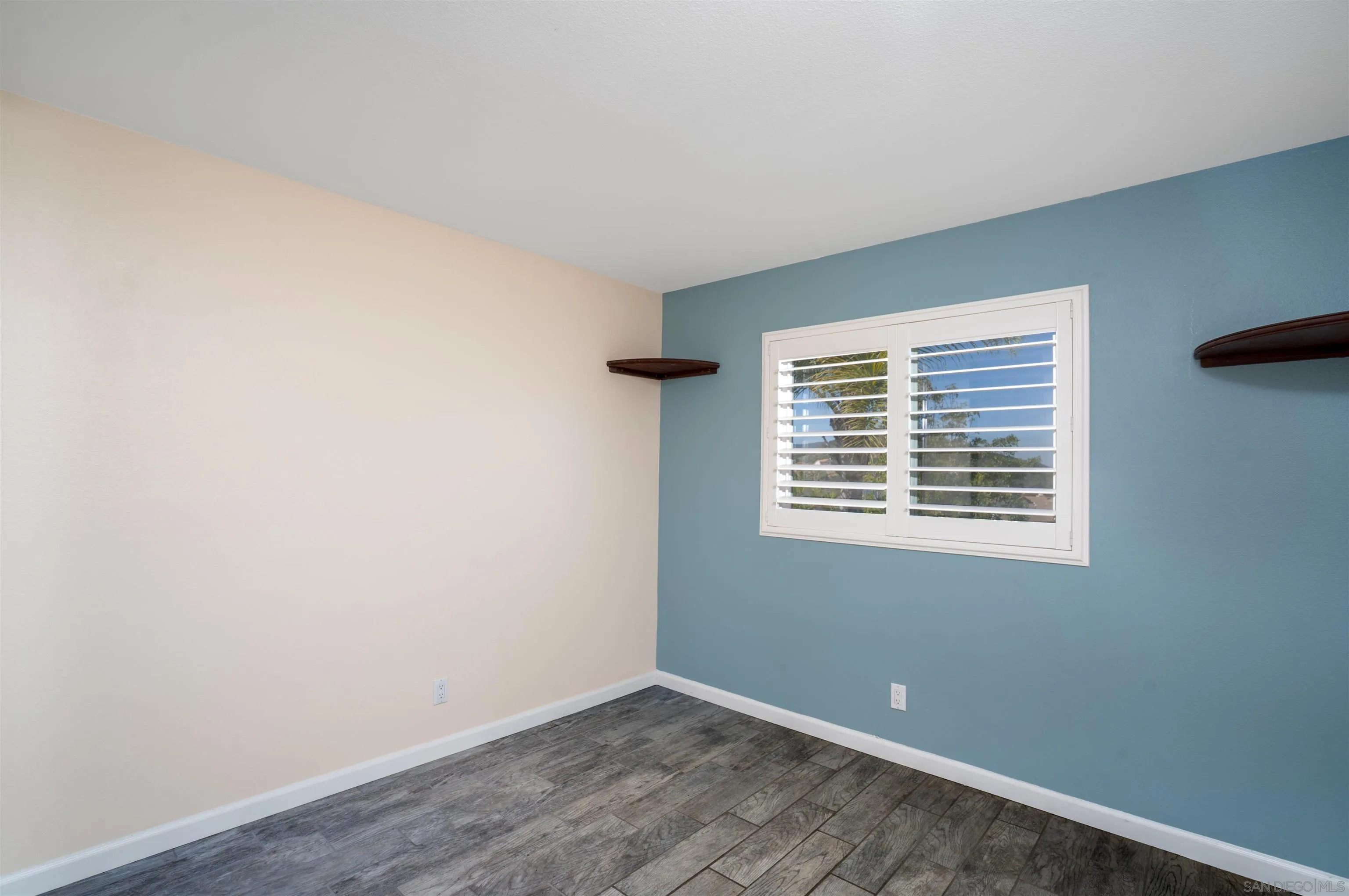 https://cdn.realtyfeed.com/cdn/127/250038029/5fe74c6de92dc584a2c67166f30a5693.webp