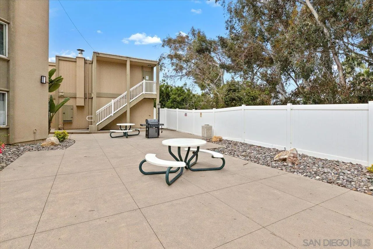 Photo #24: 250038030 Listing: Photo #24