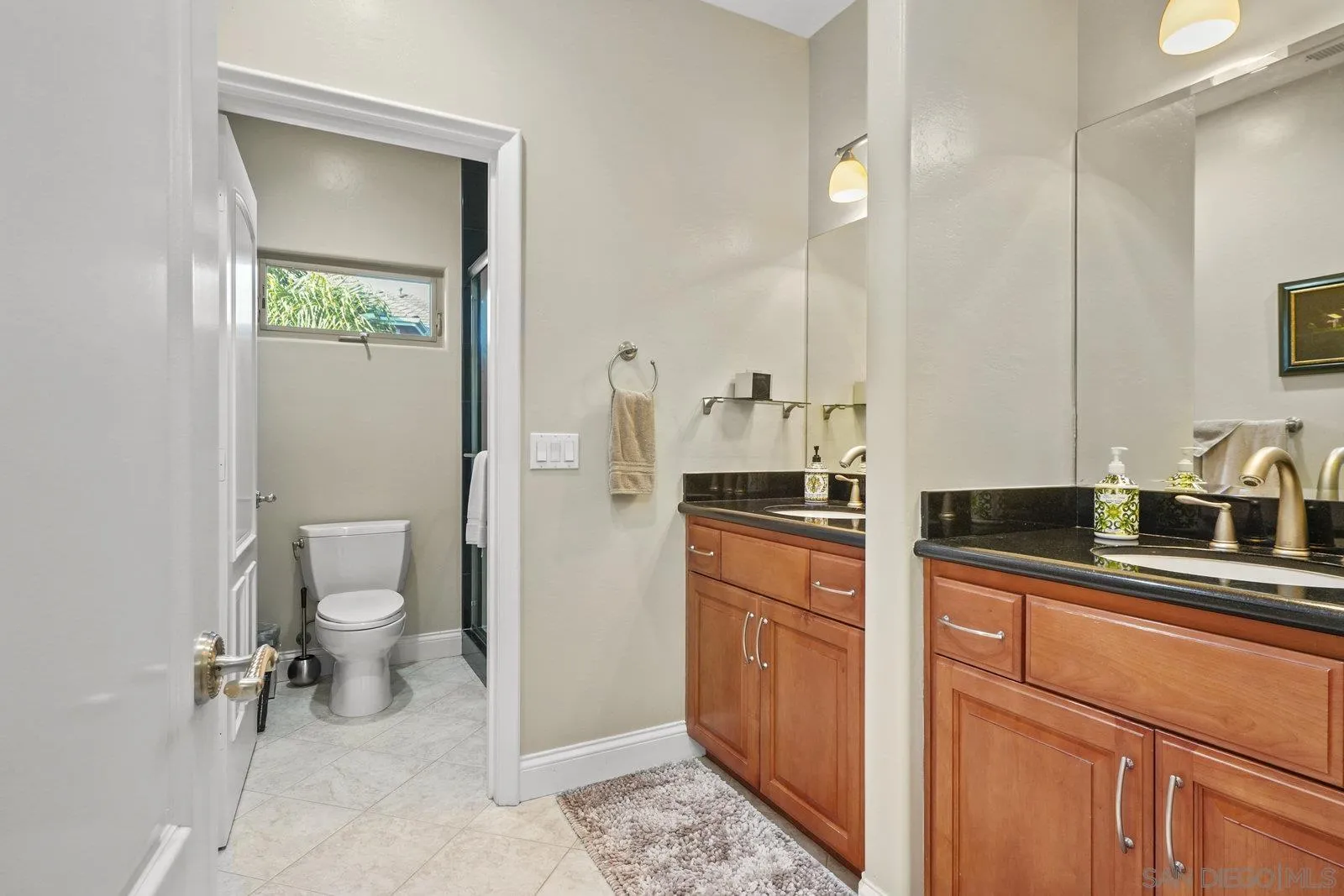 https://cdn.realtyfeed.com/cdn/127/250038032/0f132ed5d9ffcea0cd814538ff5ec236.webp
