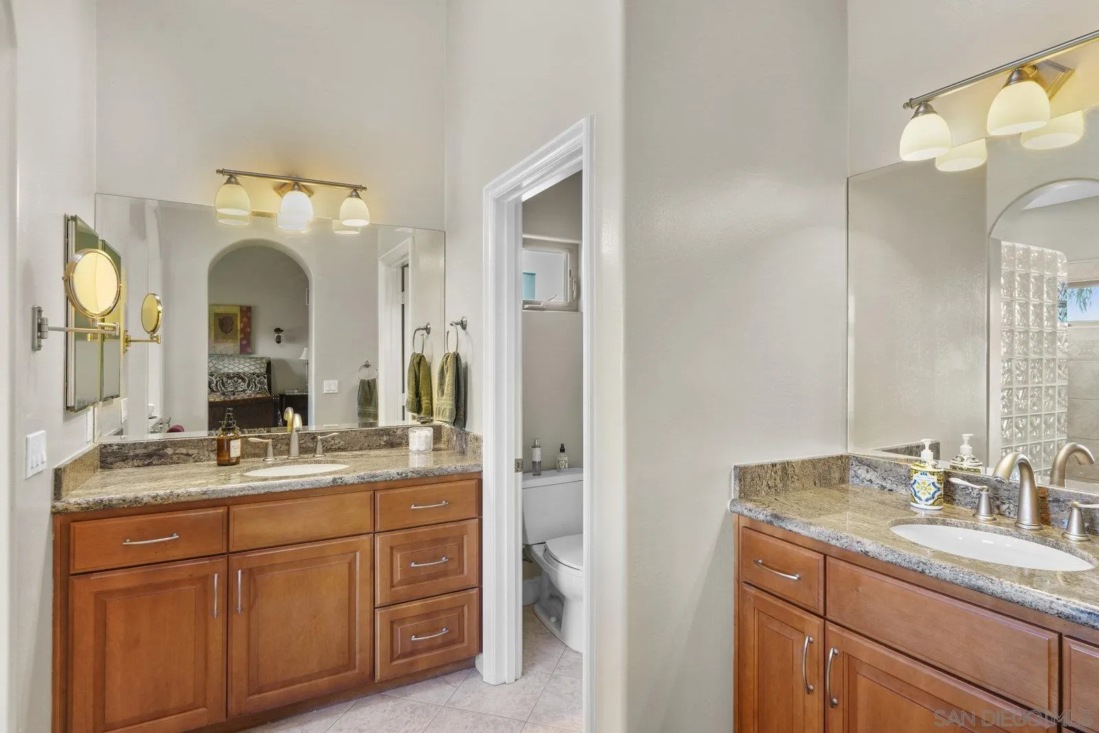 https://cdn.realtyfeed.com/cdn/127/250038032/b88ae2a63cd7e40b12d5350abb1aa54a.webp