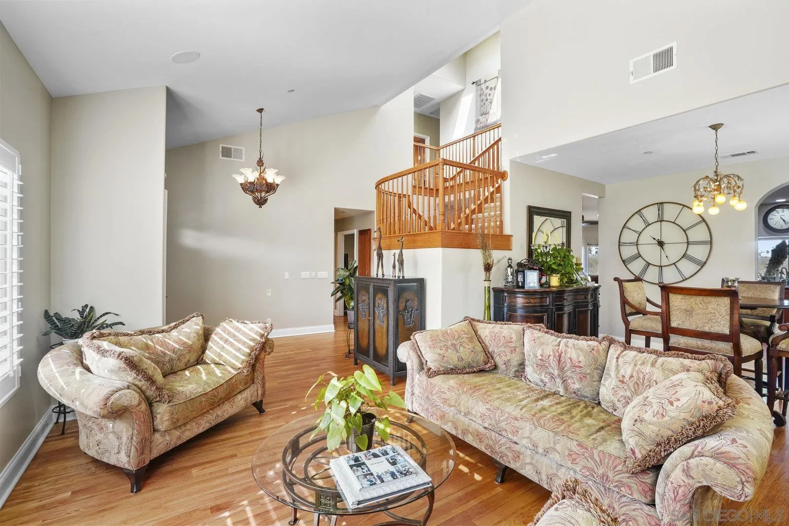 https://cdn.realtyfeed.com/cdn/127/250038032/f6a62e74f1ecdfe93d58c5eacc4fedb3.webp