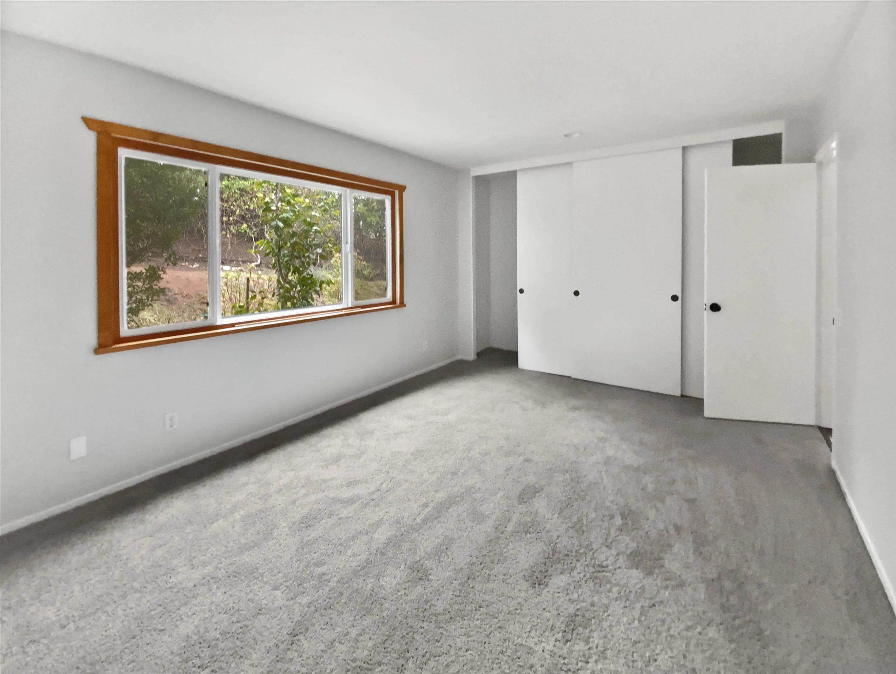 https://cdn.realtyfeed.com/cdn/127/250038038/70ebc5d6d30f24f45f9c26c865c0b72a.webp
