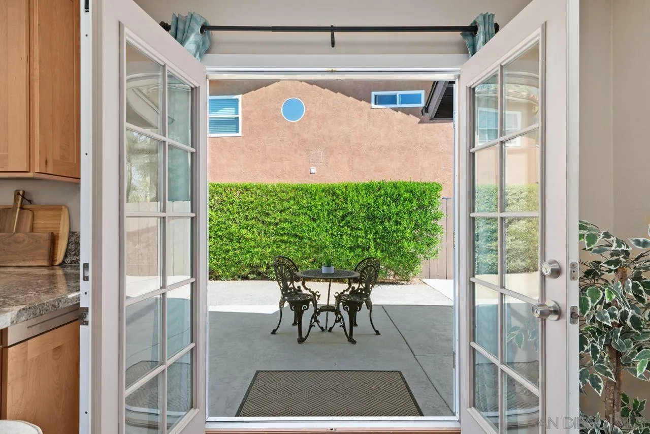 https://cdn.realtyfeed.com/cdn/127/250038041/383dc75a03b86fe90aa22bd7d5c321f5.webp