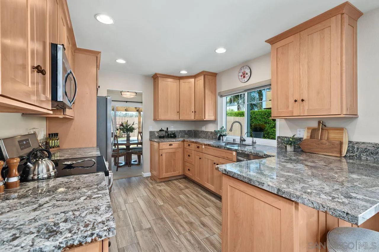 https://cdn.realtyfeed.com/cdn/127/250038041/819b98c3cb2866d68a79842dcc740b76.webp
