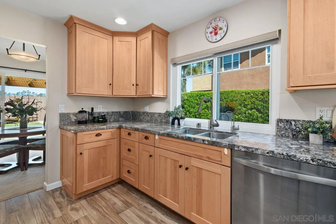 https://cdn.realtyfeed.com/cdn/127/250038041/b9a2f9e010713d5816c66befdcabdd3c.webp