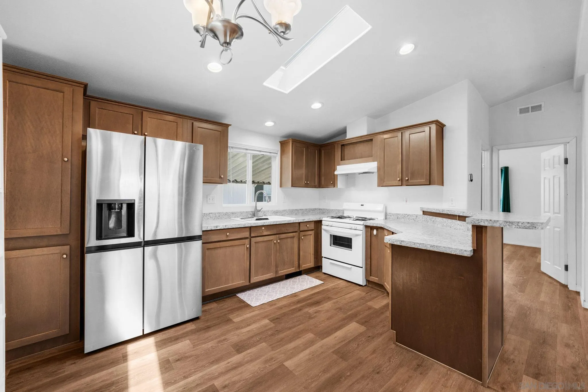 https://cdn.realtyfeed.com/cdn/127/250038046/7825cf68ec1de4481d224c2440437428.webp