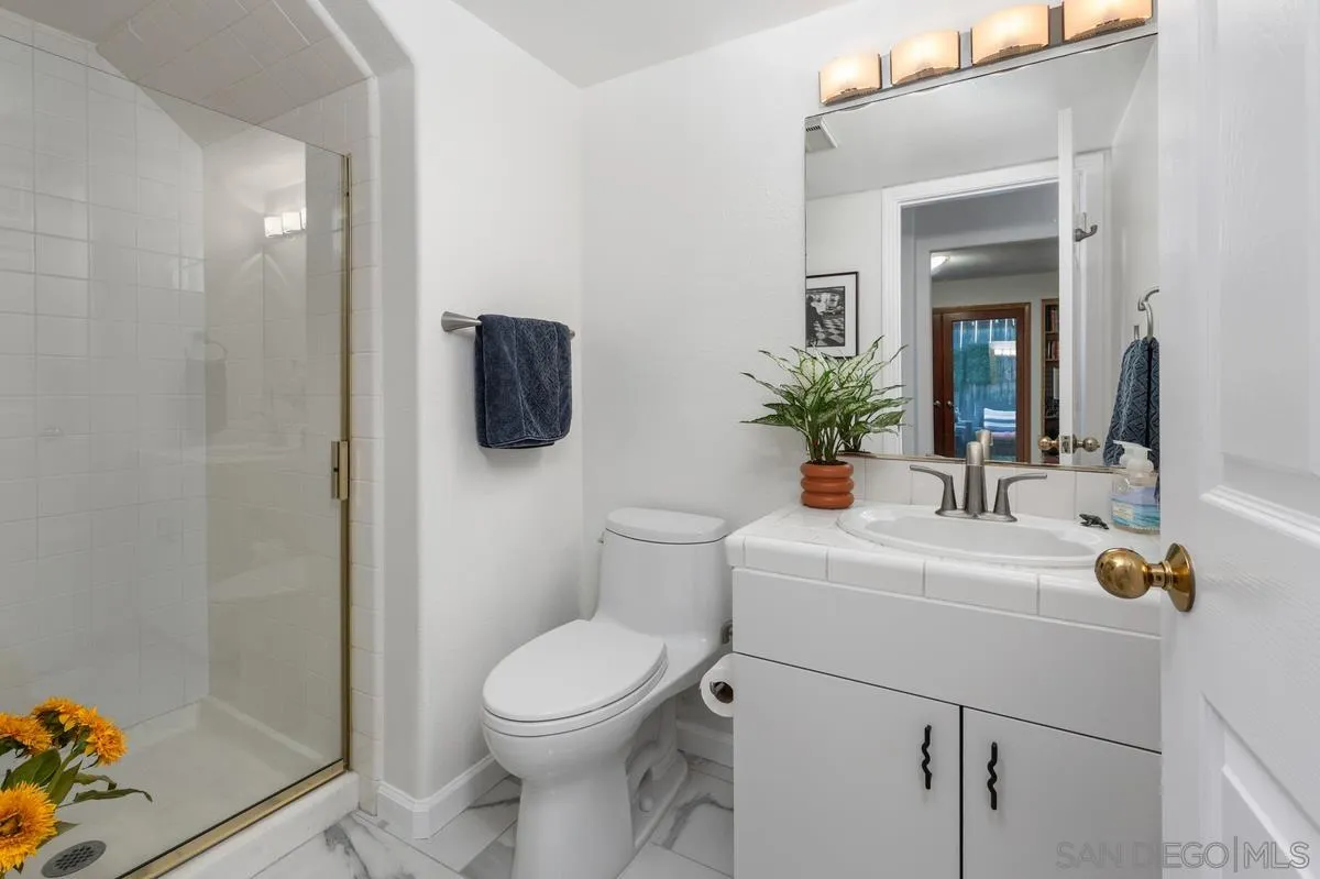 https://cdn.realtyfeed.com/cdn/127/250038047/9c40f4feb5d07cc753bef84ab2edddc7.webp