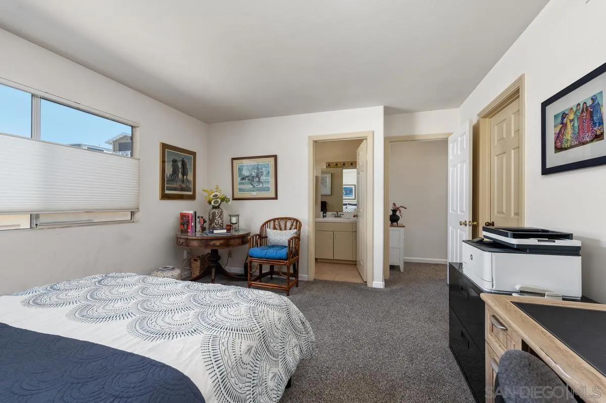 https://cdn.realtyfeed.com/cdn/127/250038047/fba9fd6b87c4534d9f52b14d7c60b59c.webp