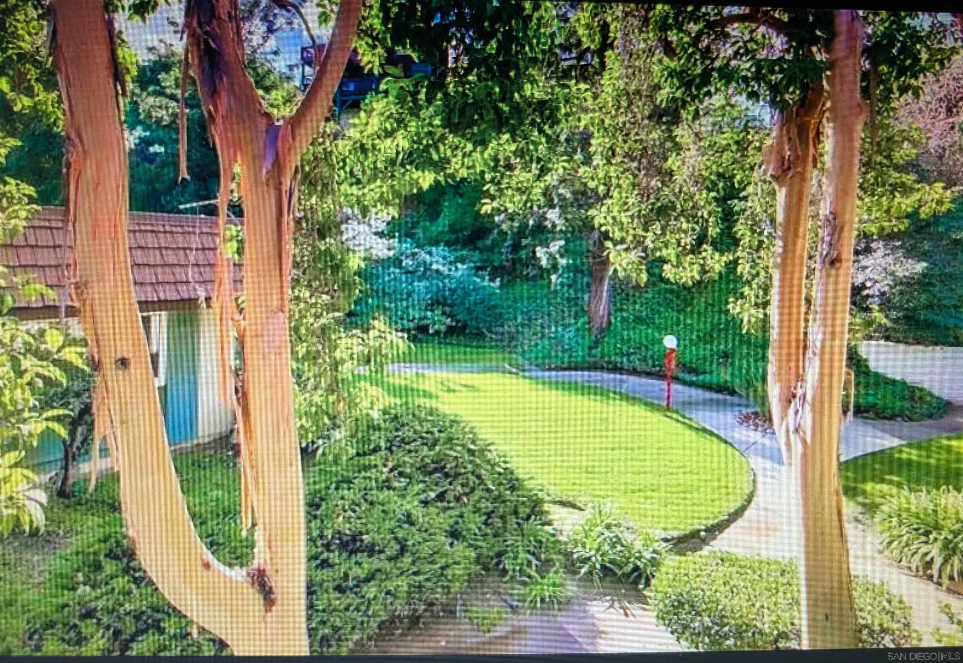 https://cdn.realtyfeed.com/cdn/127/250038049/aba2e5a47dfcb5cc74bb04ddc088da70.webp