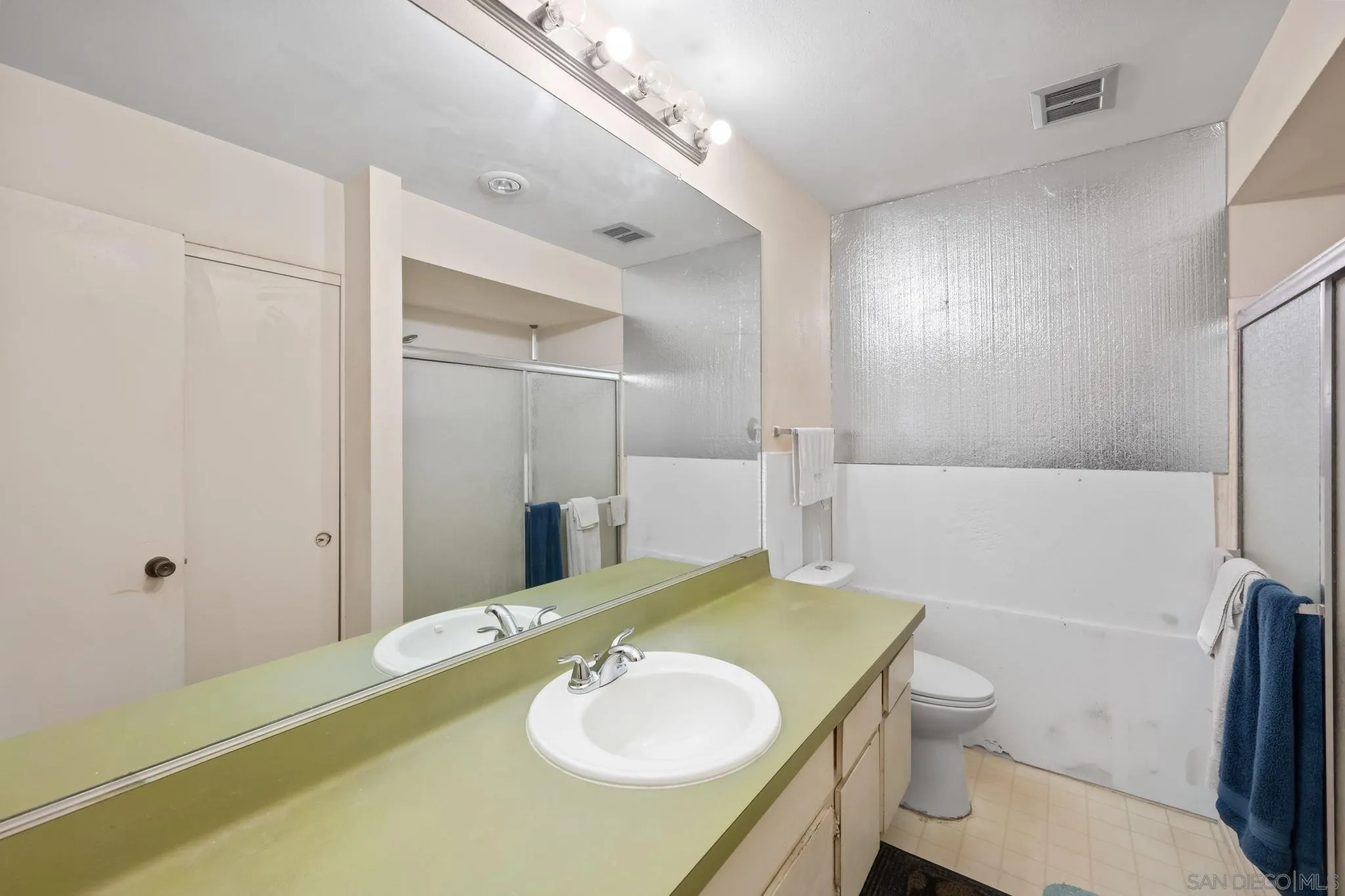 Photo #9: 250038051 Listing: Photo #9