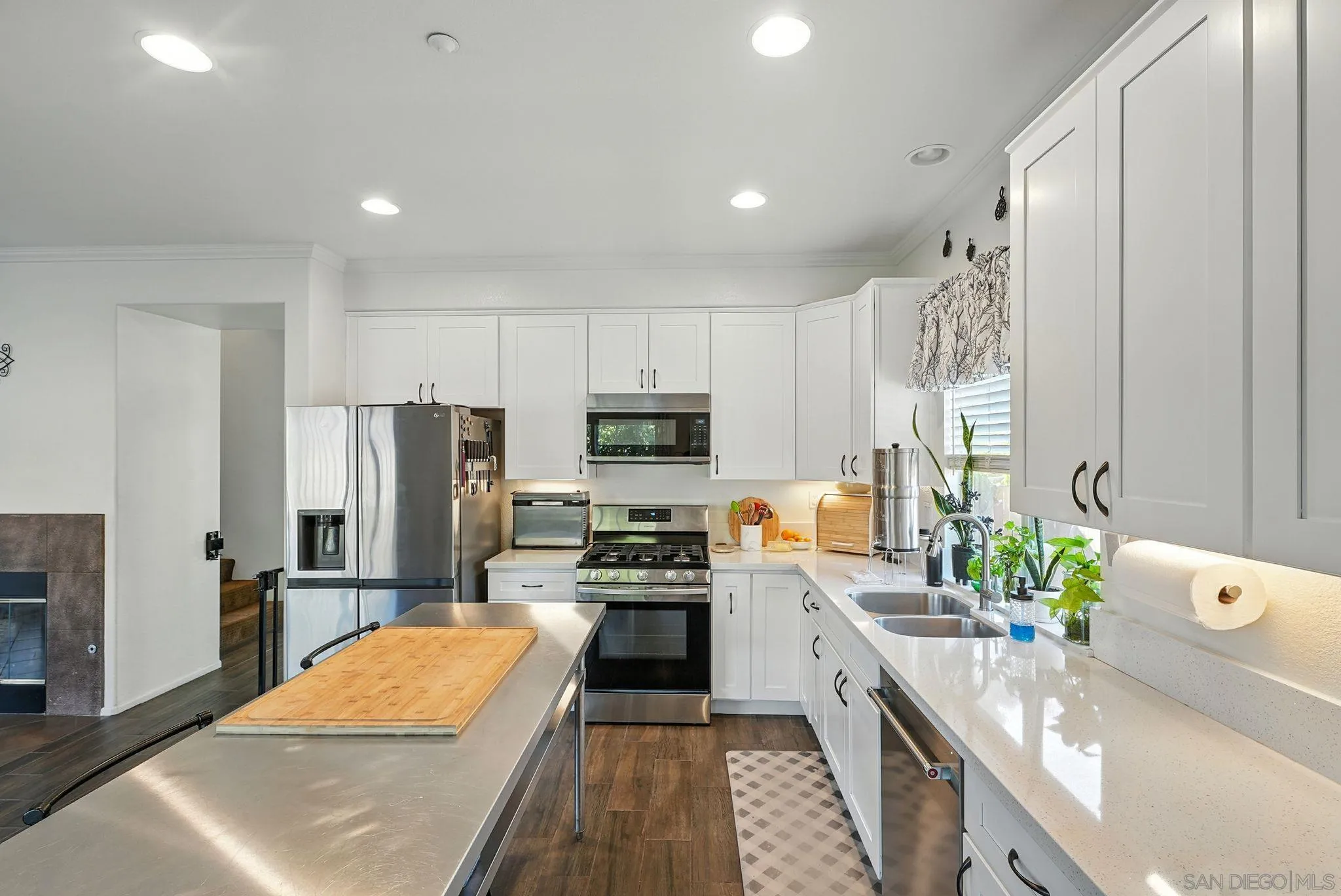 https://cdn.realtyfeed.com/cdn/127/250038052/a2d463ce0a3cd90b1a56e24ca6d964f2.webp