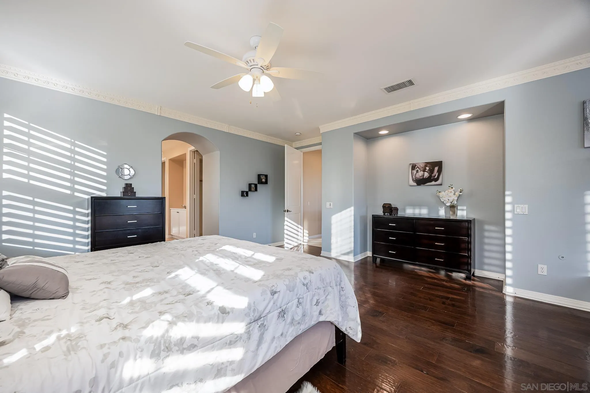 https://cdn.realtyfeed.com/cdn/127/250038053/d6f14c725d9455e6001a670ab9a5f1de.webp