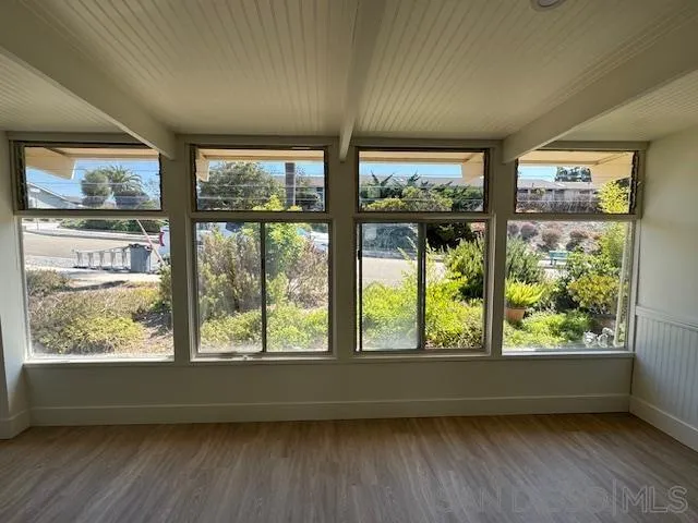 Photo #6: 250038054 Listing 