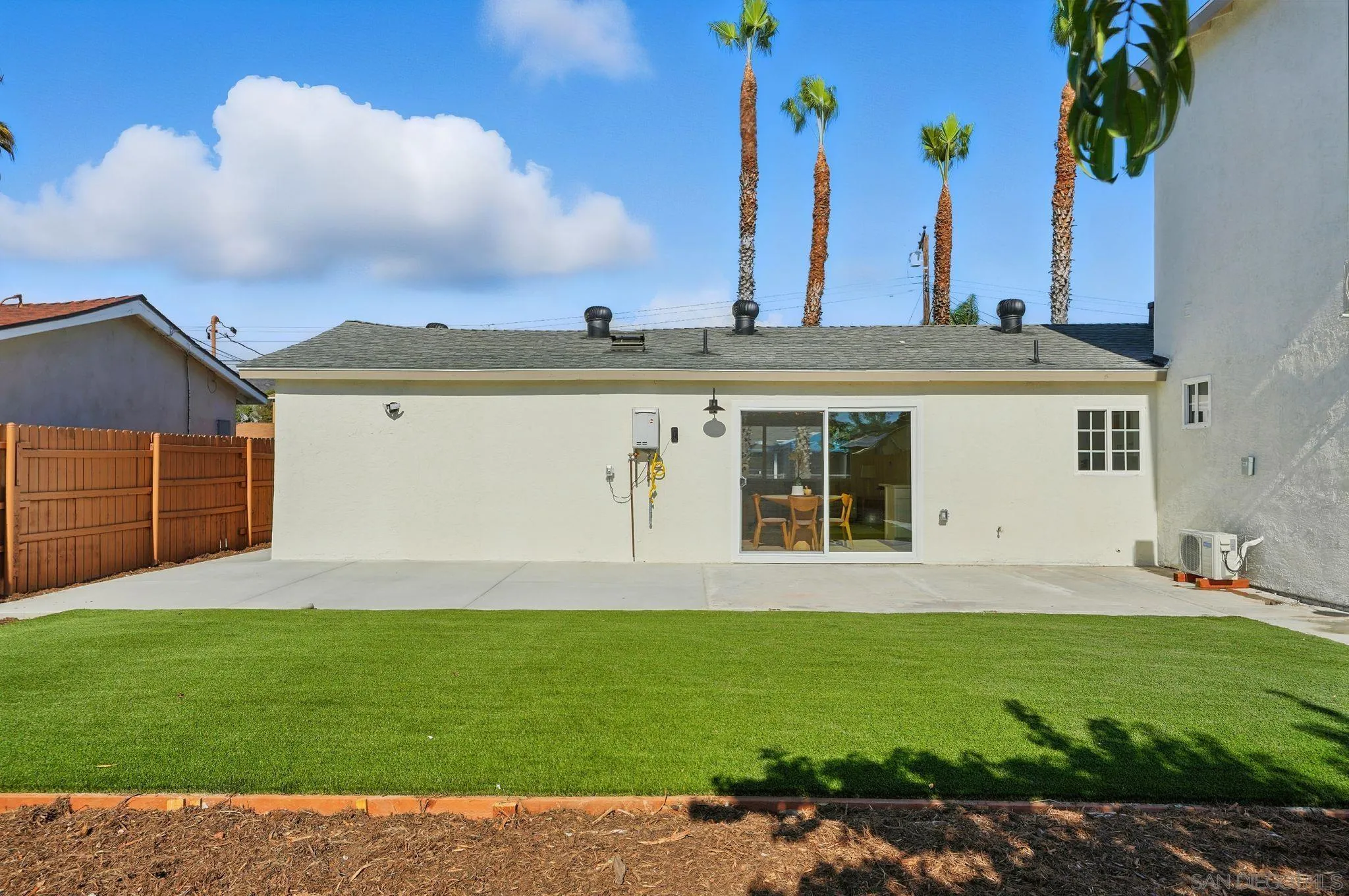 https://cdn.realtyfeed.com/cdn/127/250038059/a2bde5ae7c6e92d0b16cf674ee5f020a.webp