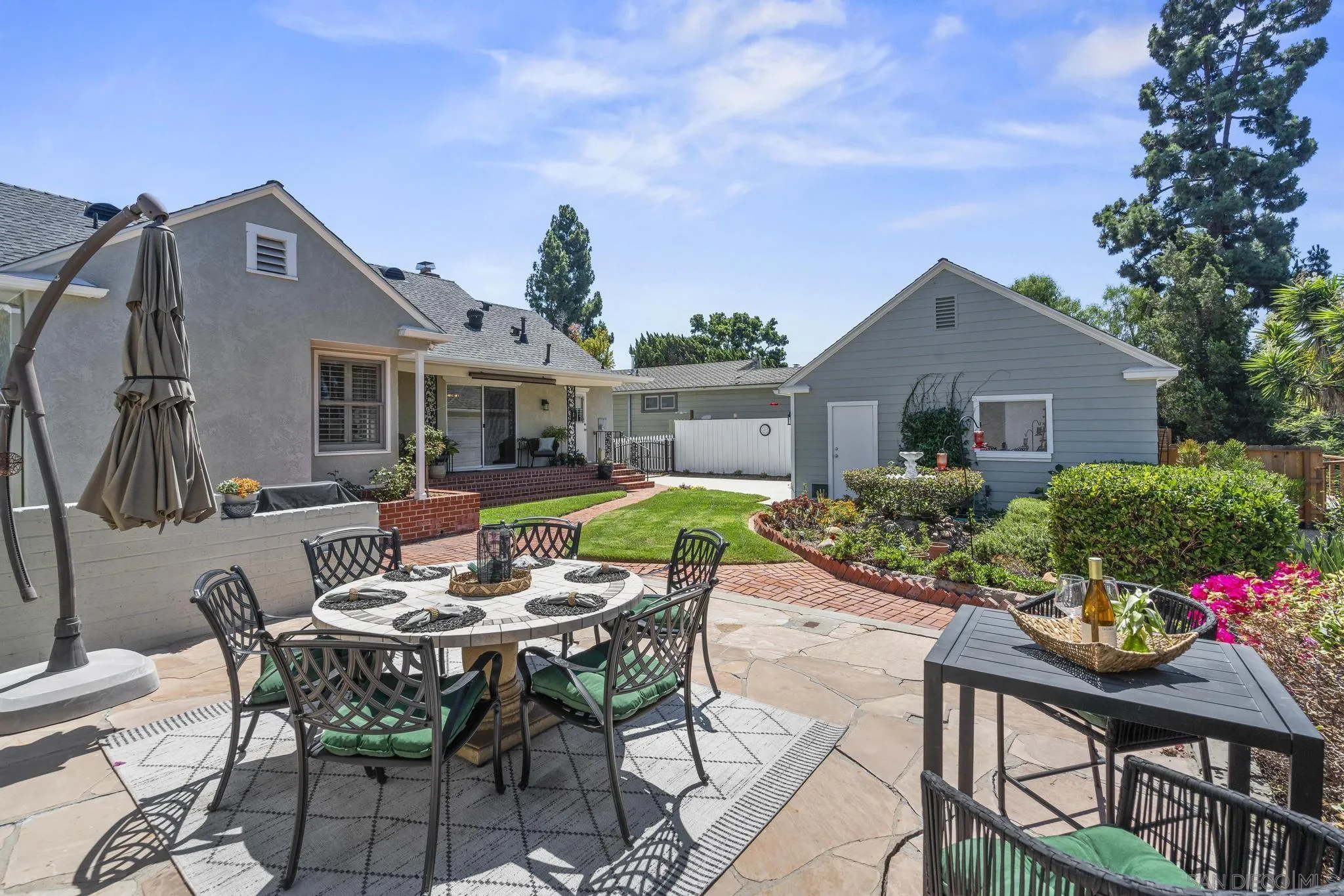 https://cdn.realtyfeed.com/cdn/127/250038061/6b6cefd5c82d003aff061971f7297ed3.webp