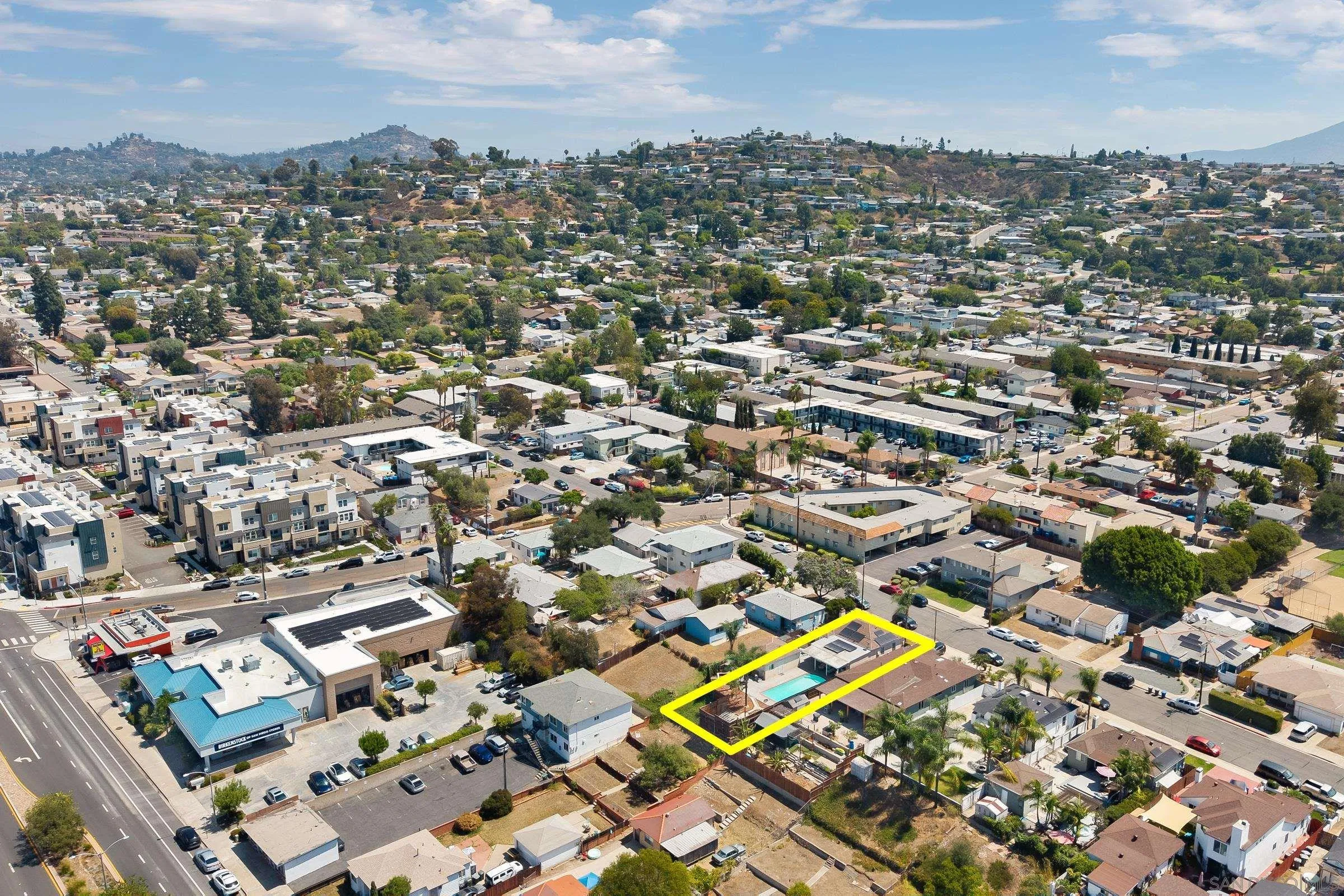 https://cdn.realtyfeed.com/cdn/127/250038065/801f7d5e898fd98e8215e2fc299d4a8d.webp