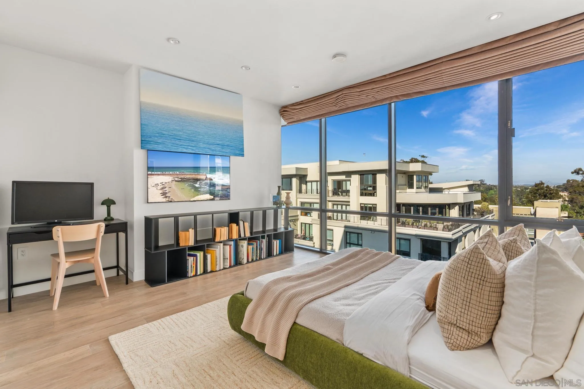https://cdn.realtyfeed.com/cdn/127/250038066/2fef37e9ad860f64c48b5e12cd49d455.webp
