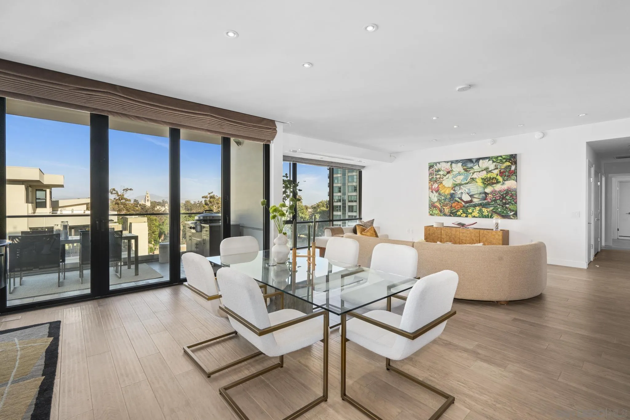 https://cdn.realtyfeed.com/cdn/127/250038066/40cba4348fa7d5c935efd2e9c5a99e57.webp