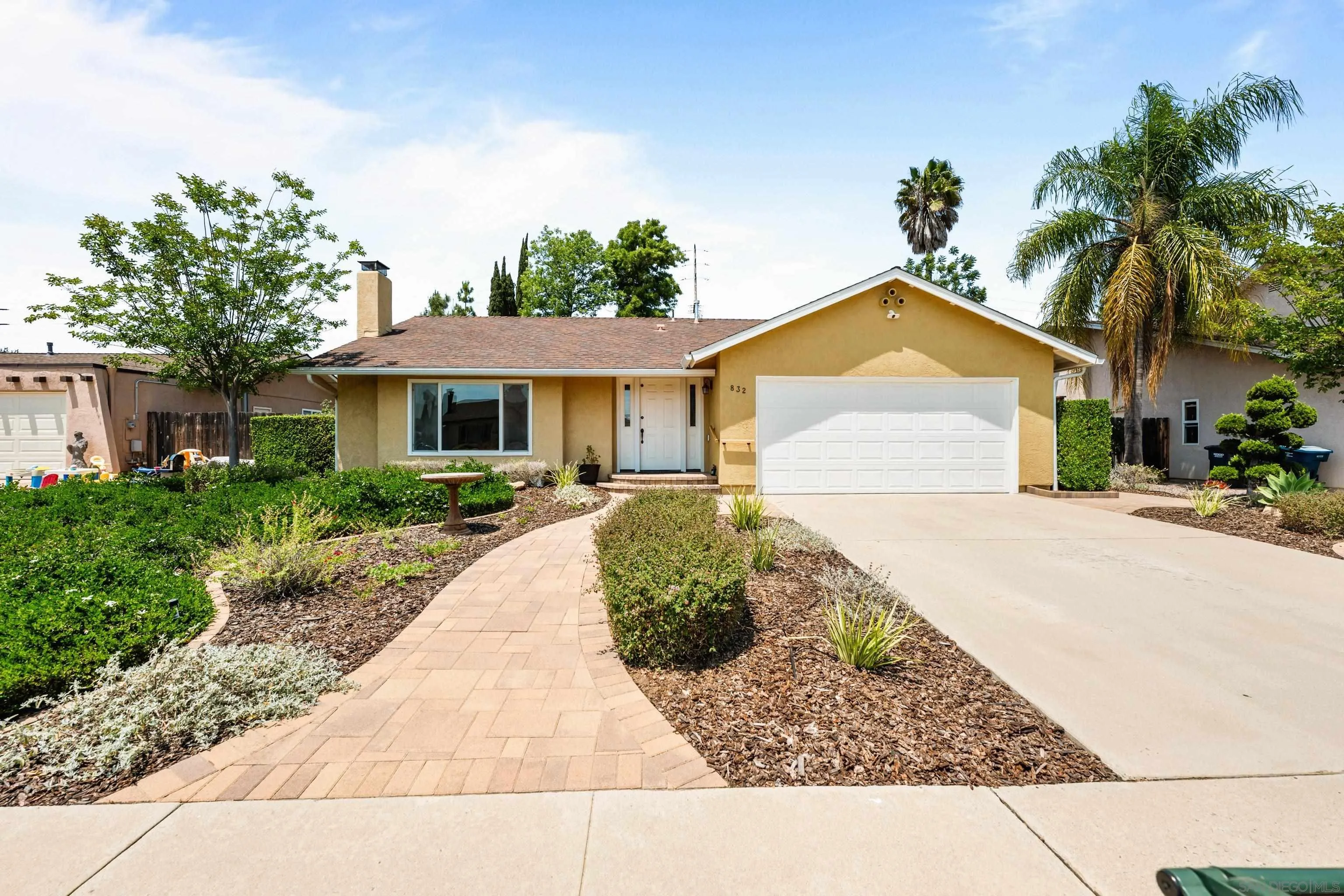 https://cdn.realtyfeed.com/cdn/127/250038075/01c05152bc907b483bf872a1add6848d.webp