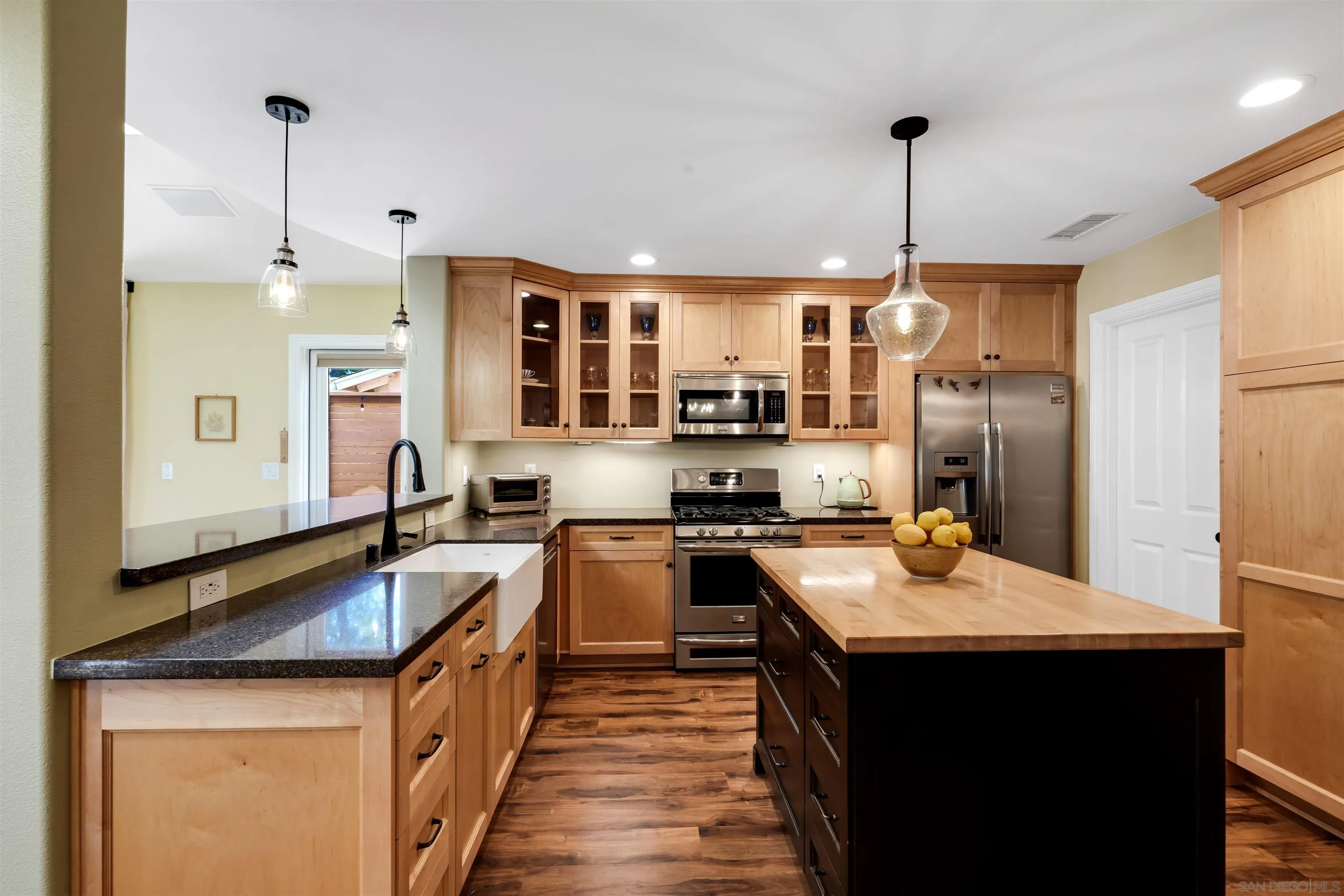 https://cdn.realtyfeed.com/cdn/127/250038075/1501844c67d1369603fc4b26ceb1c366.webp