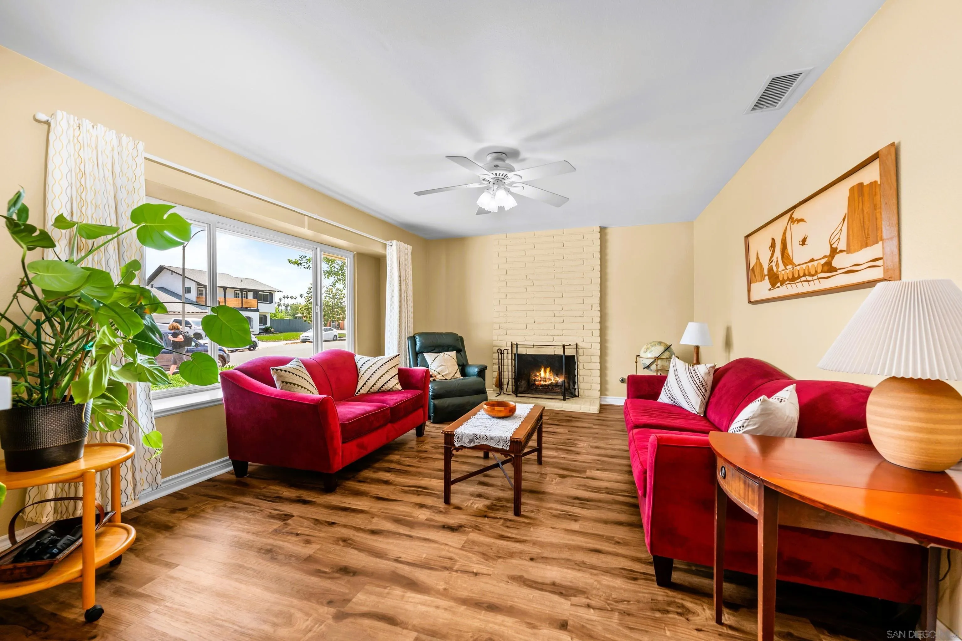 https://cdn.realtyfeed.com/cdn/127/250038075/57d536ec20c54d5f14ac418bbd93a856.webp
