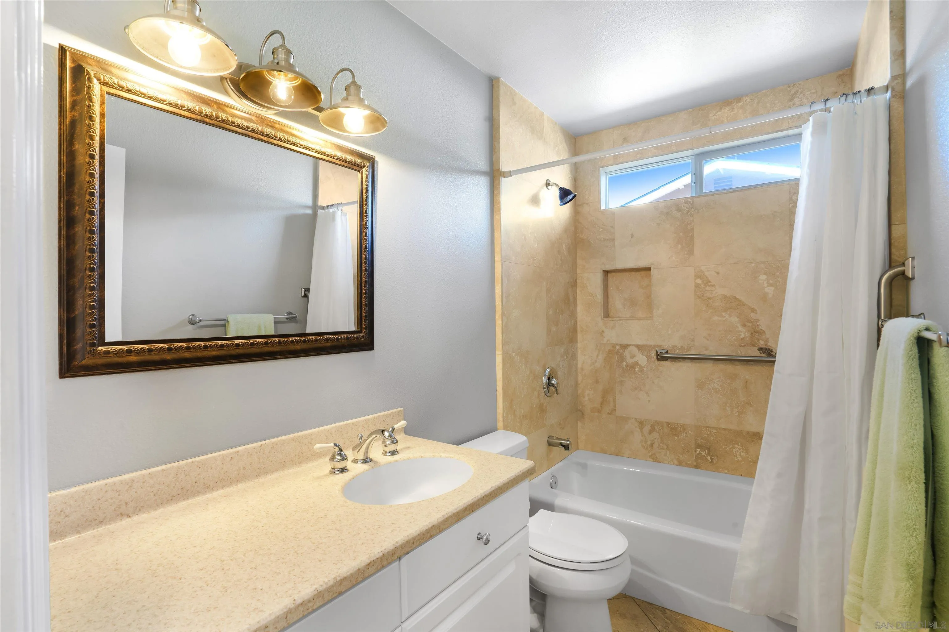 https://cdn.realtyfeed.com/cdn/127/250038075/911285685e9ed71888e9ef44c50021dd.webp