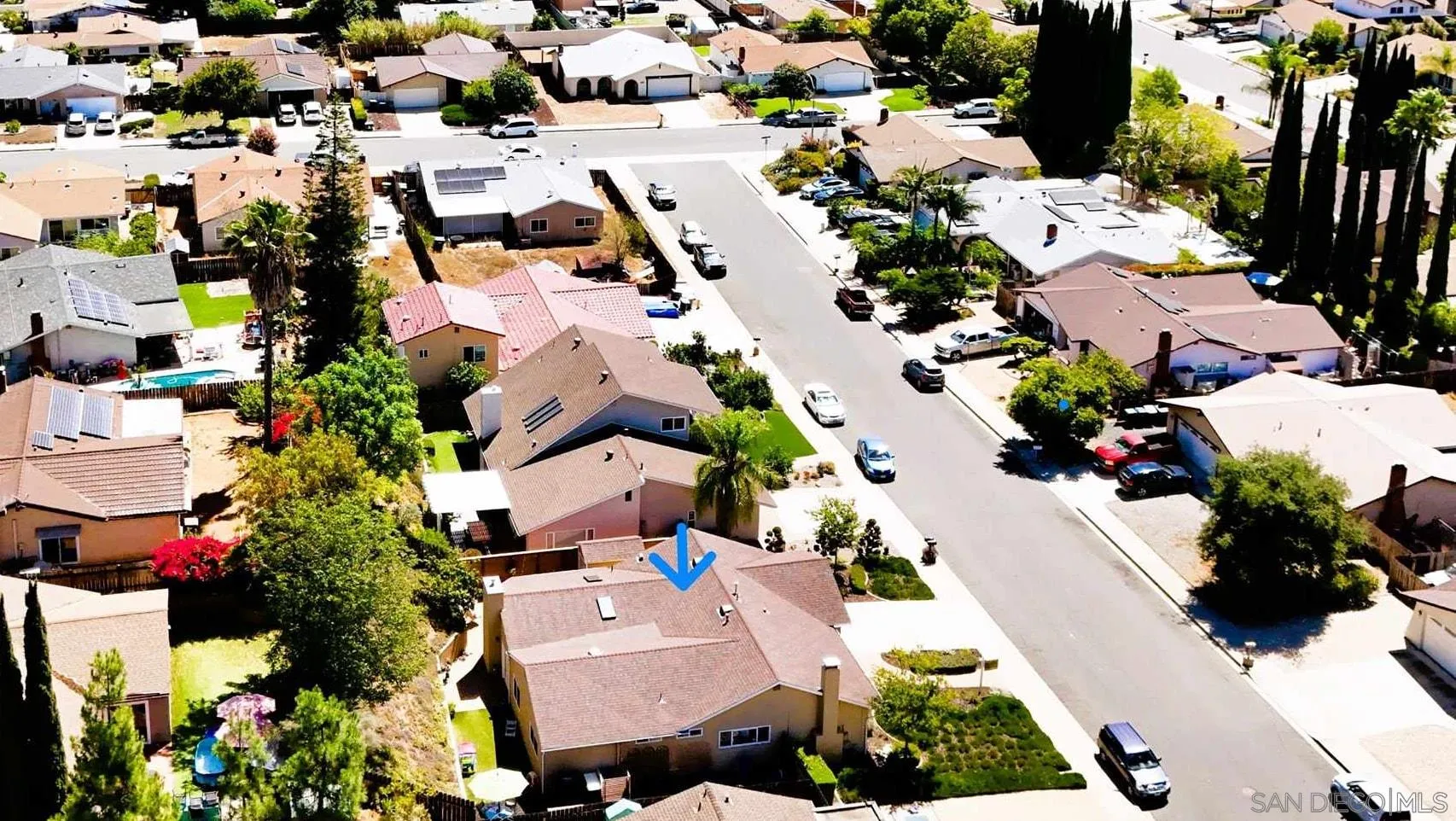 https://cdn.realtyfeed.com/cdn/127/250038075/941a51e84e824cdc3d4ea205b50d3a01.webp