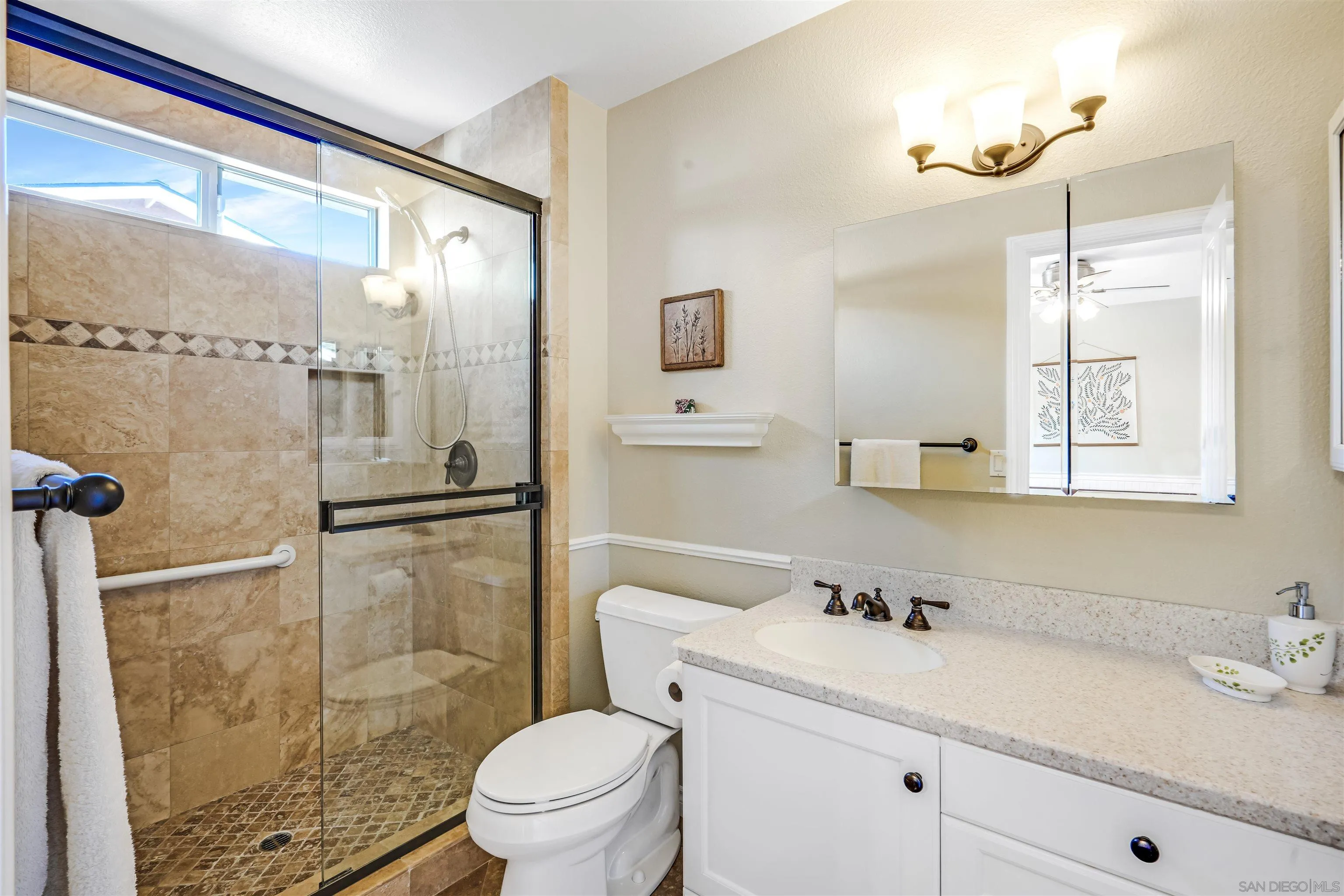https://cdn.realtyfeed.com/cdn/127/250038075/aa9a8c944d0953dd22153852b7feb13c.webp