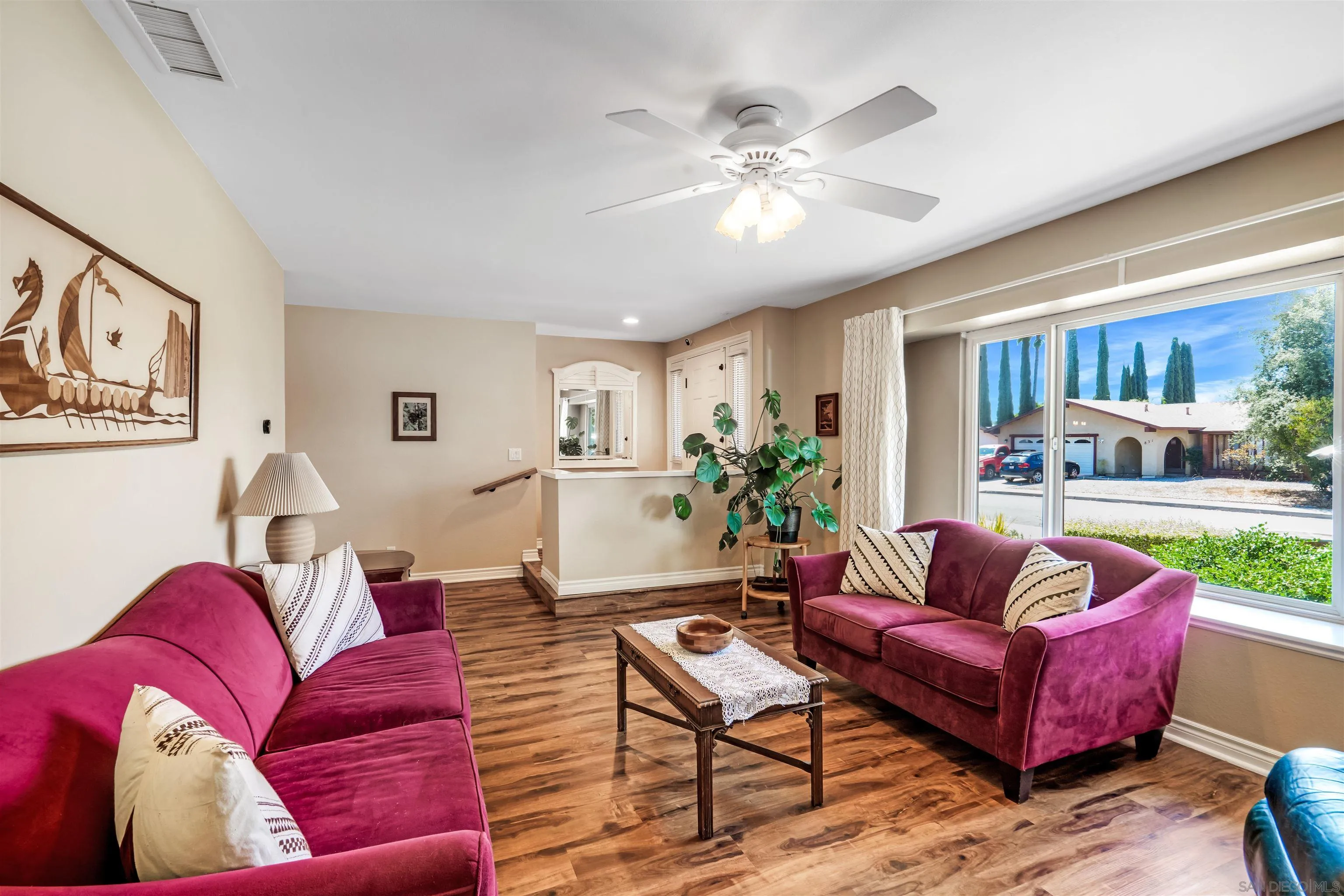 https://cdn.realtyfeed.com/cdn/127/250038075/fcb18b34cd44b623f96990ecd3669bec.webp