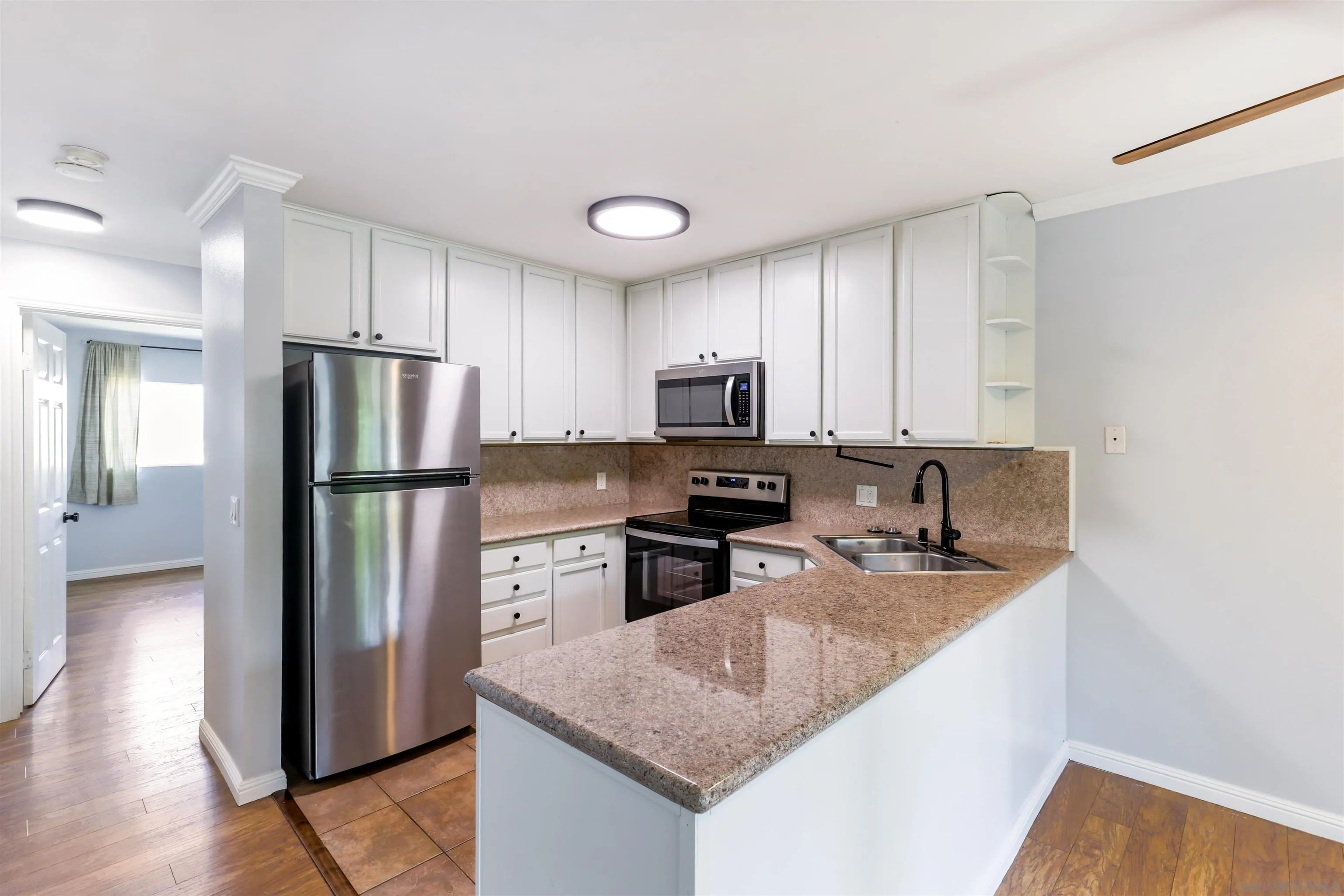 https://cdn.realtyfeed.com/cdn/127/250038077/dde91ee3040e8eeca73f44fae77cc4a2.webp