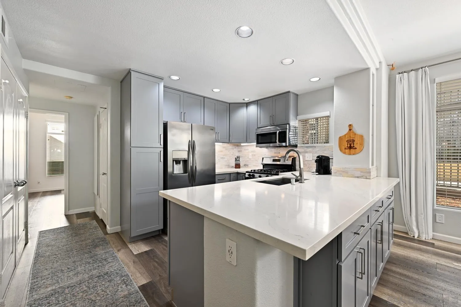 Photo #2: 250038078 Listing 