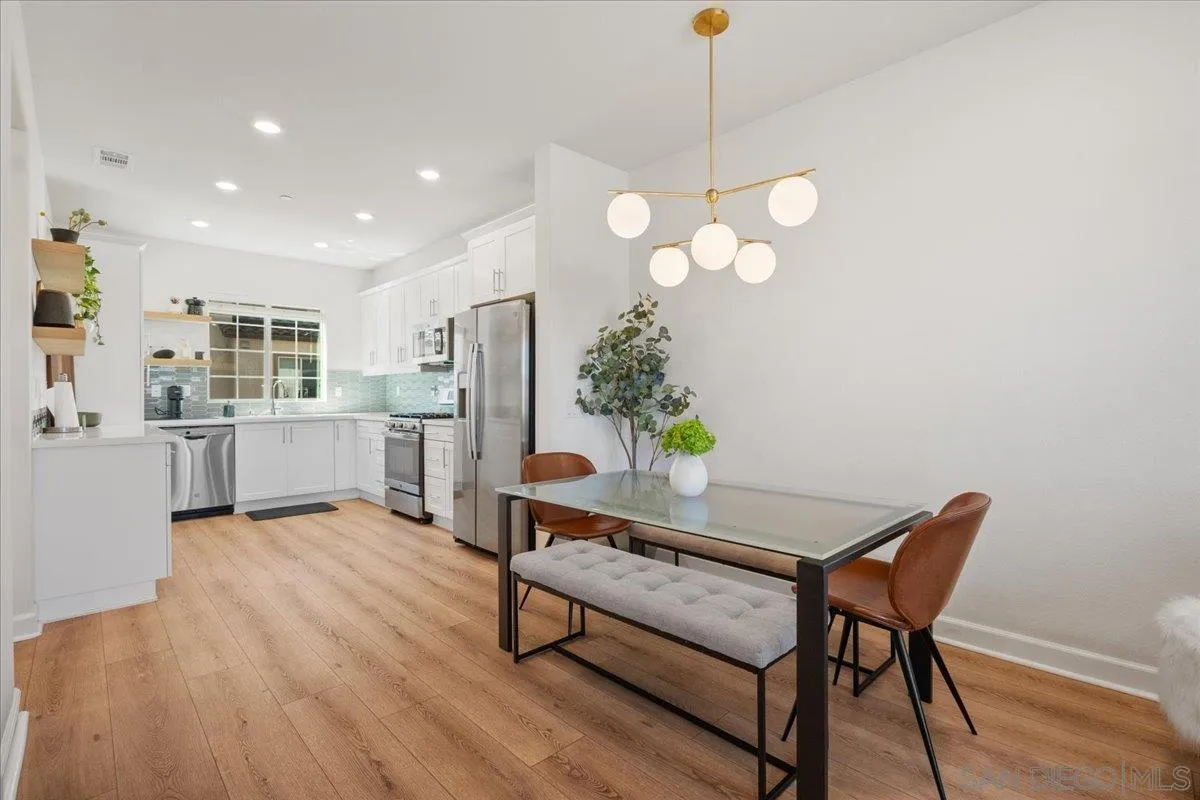 https://cdn.realtyfeed.com/cdn/127/250038081/d5519b1a0b4c350ad9ab829602340ed5.webp