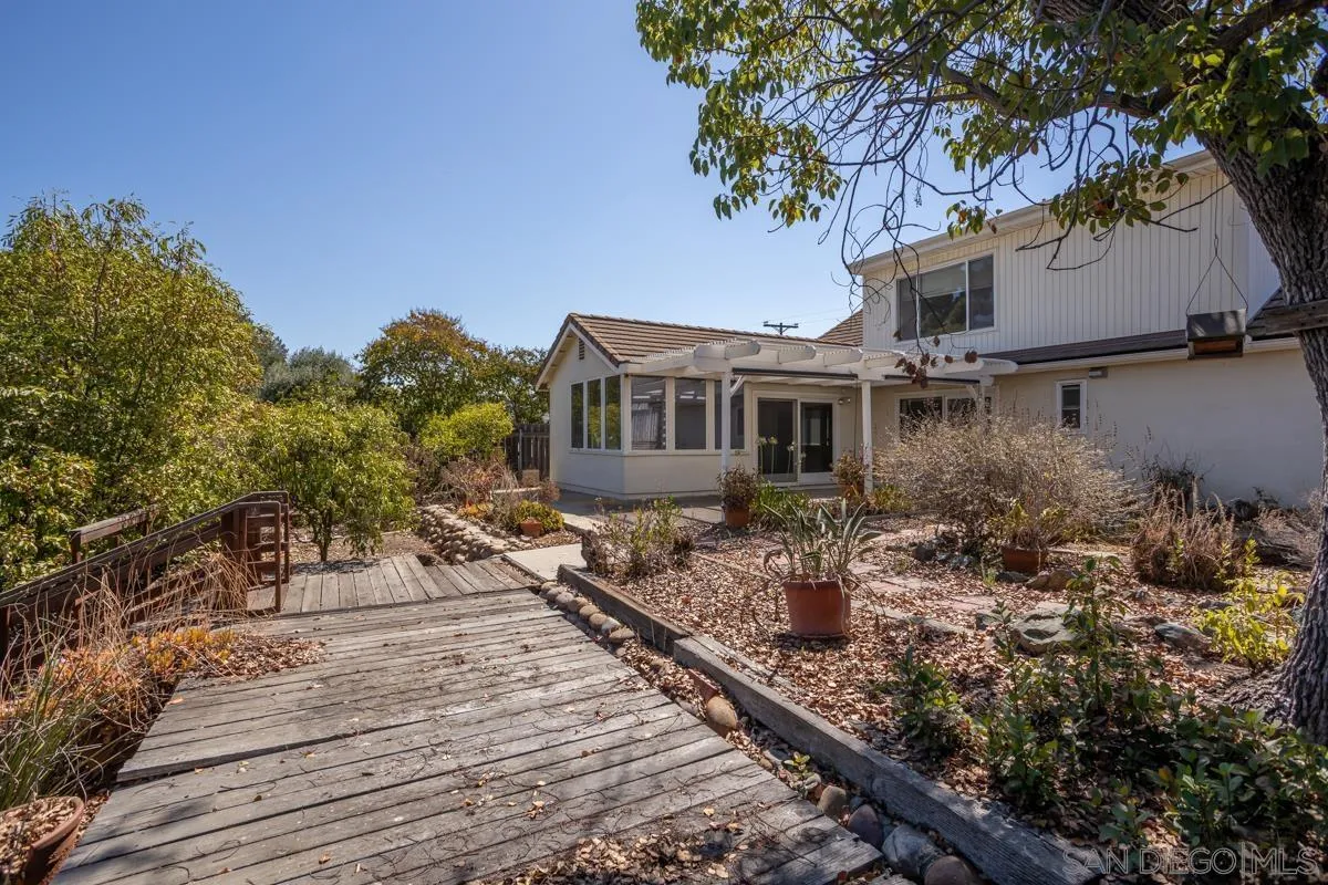 https://cdn.realtyfeed.com/cdn/127/250038083/260506436c6c950c87f58b5e3f25fea2.webp