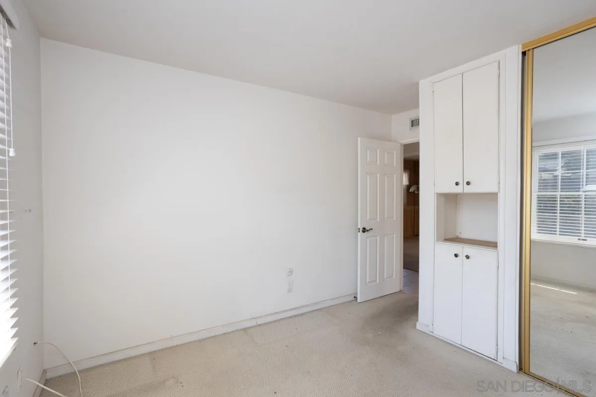 https://cdn.realtyfeed.com/cdn/127/250038083/2e16c5cce75e63ded7f0b85880755757.webp