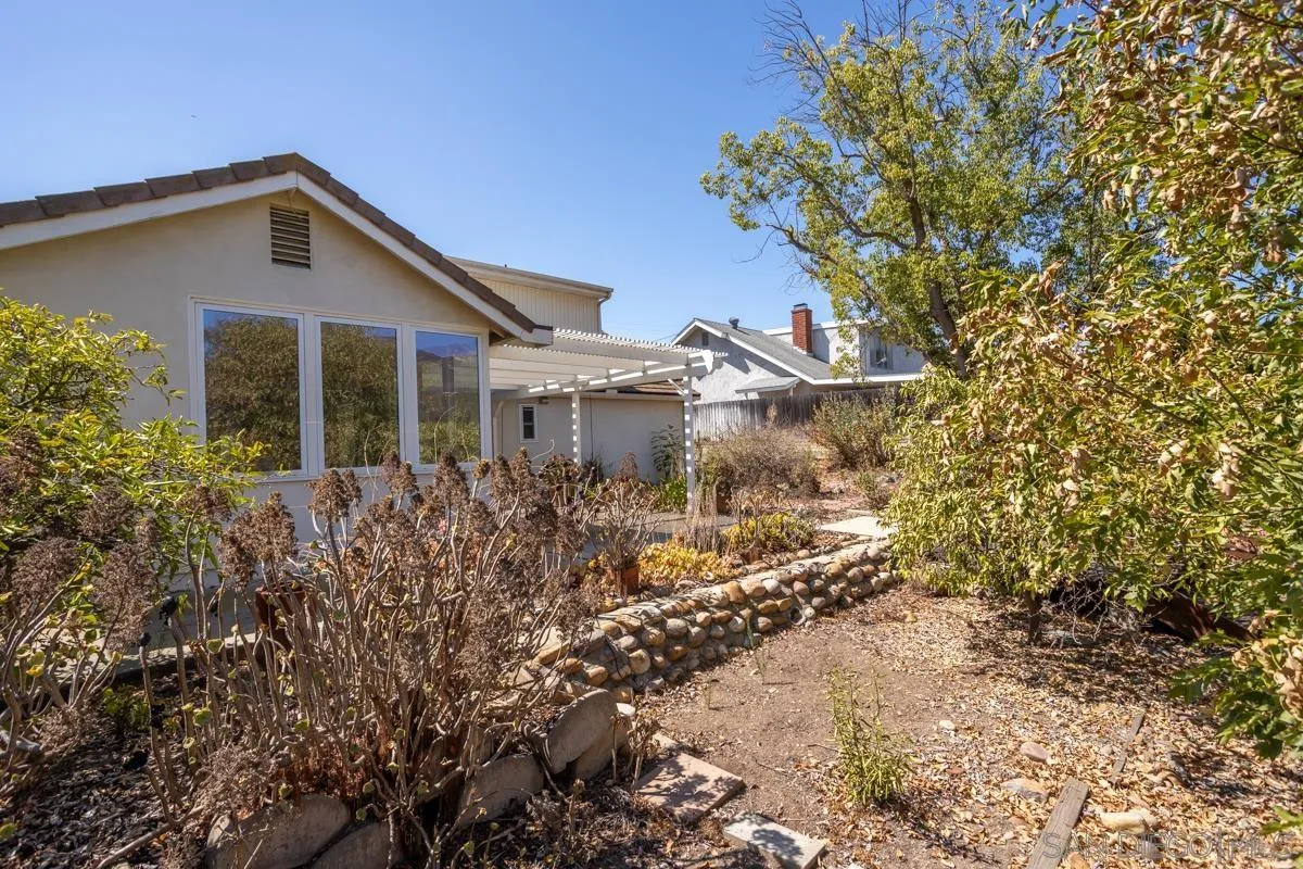 https://cdn.realtyfeed.com/cdn/127/250038083/67b76f55a9fb9bdc9f8ee3b6248775ce.webp