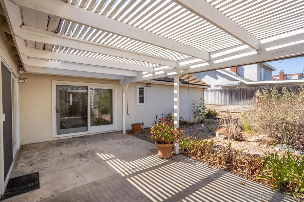 https://cdn.realtyfeed.com/cdn/127/250038083/cb27d9b5a7d171f094b5ac7859d94704.webp
