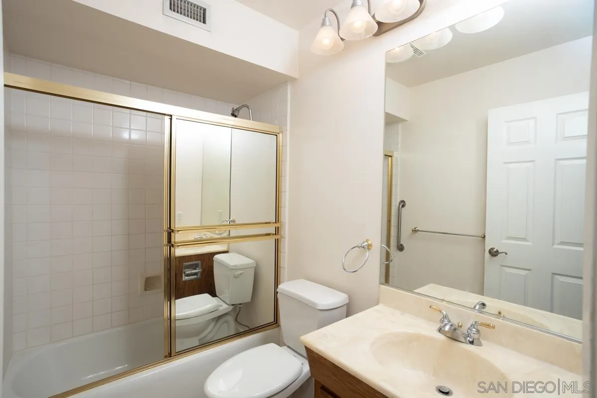 https://cdn.realtyfeed.com/cdn/127/250038083/e6590e1ee4b04e46b831120b26351c41.webp